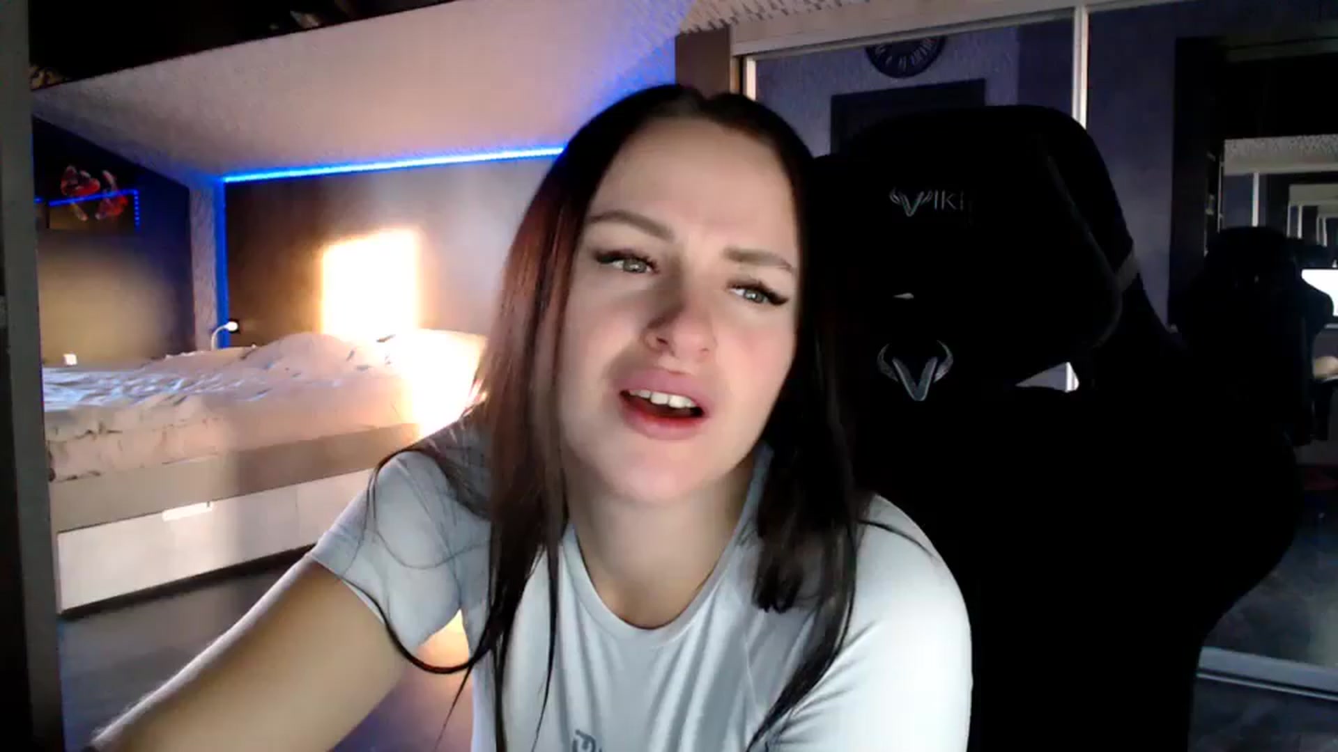 Gallery image thumbnail from CandyBunie's myfreecams stream on, 12/27/2023, 04:36 image 14 of 20
