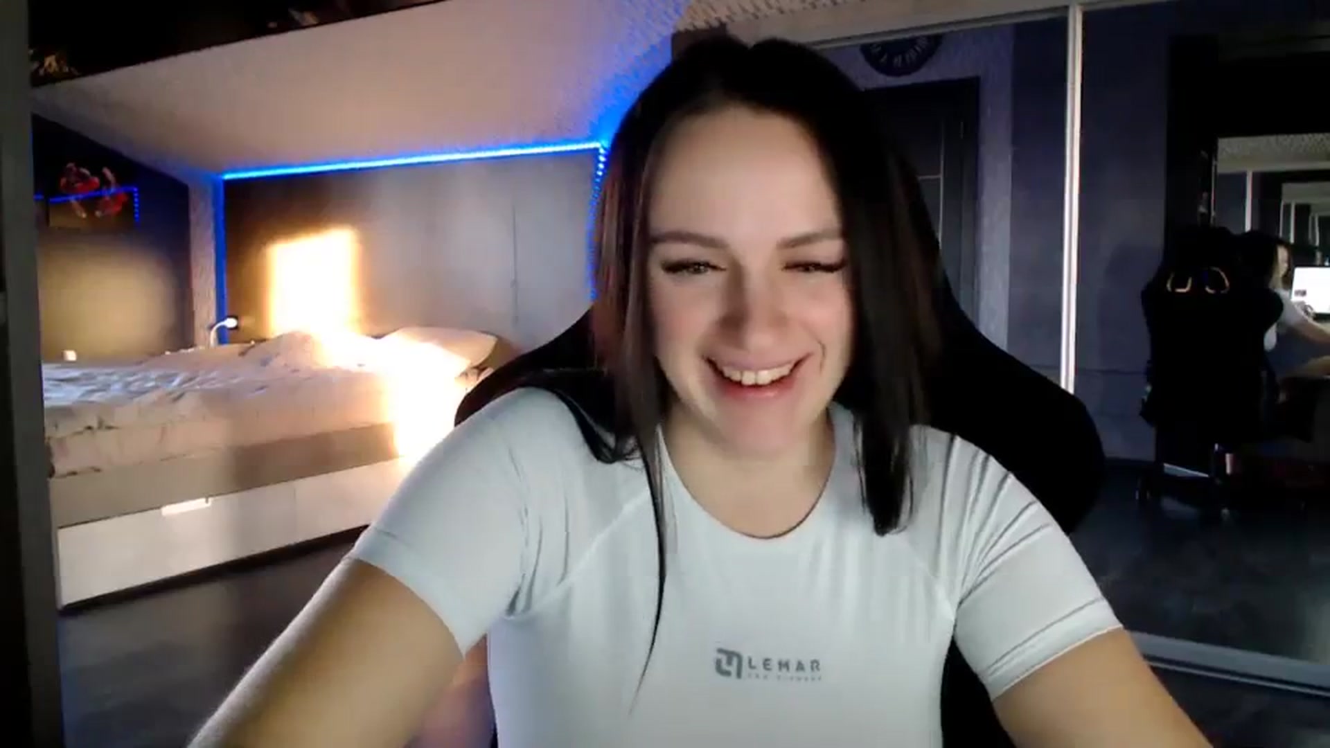 Gallery image thumbnail from CandyBunie's myfreecams stream on, 12/27/2023, 04:36 image 11 of 20