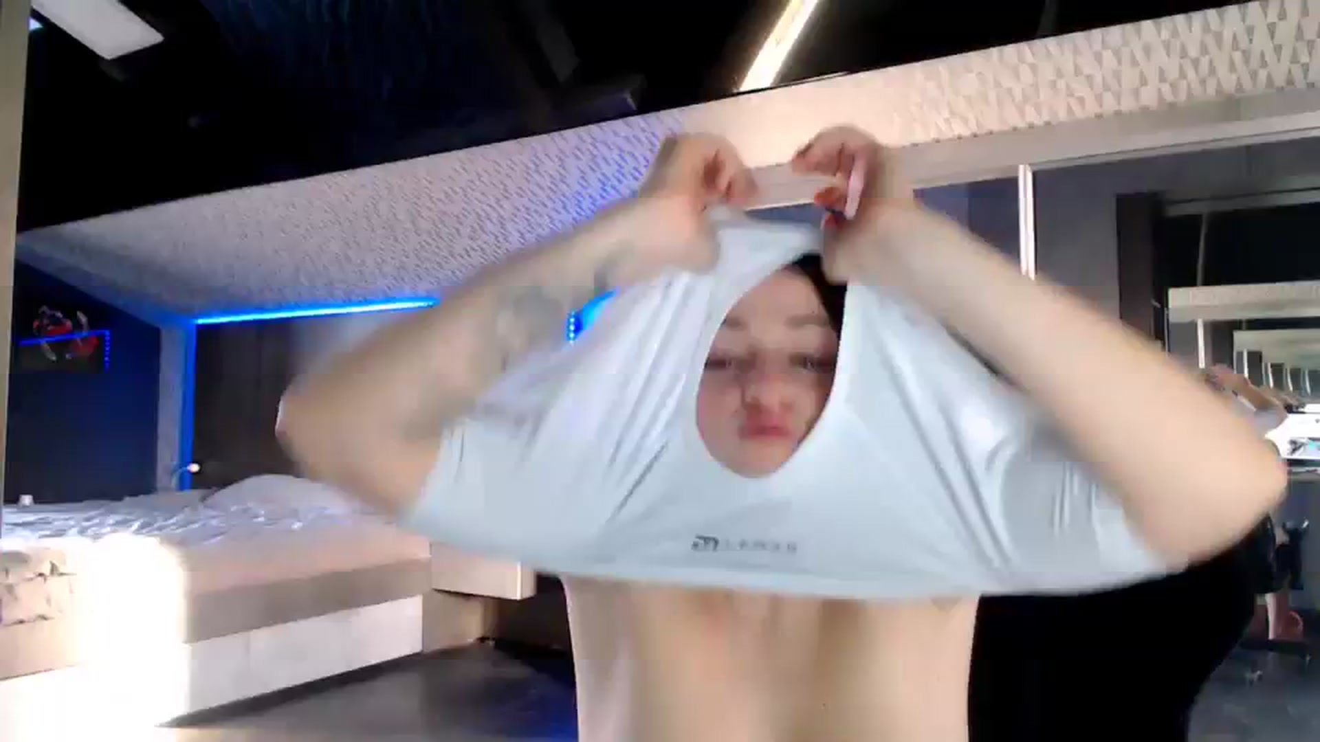 Gallery image thumbnail from CandyBunie's myfreecams stream on, 12/27/2023, 05:12 image 1 of 20