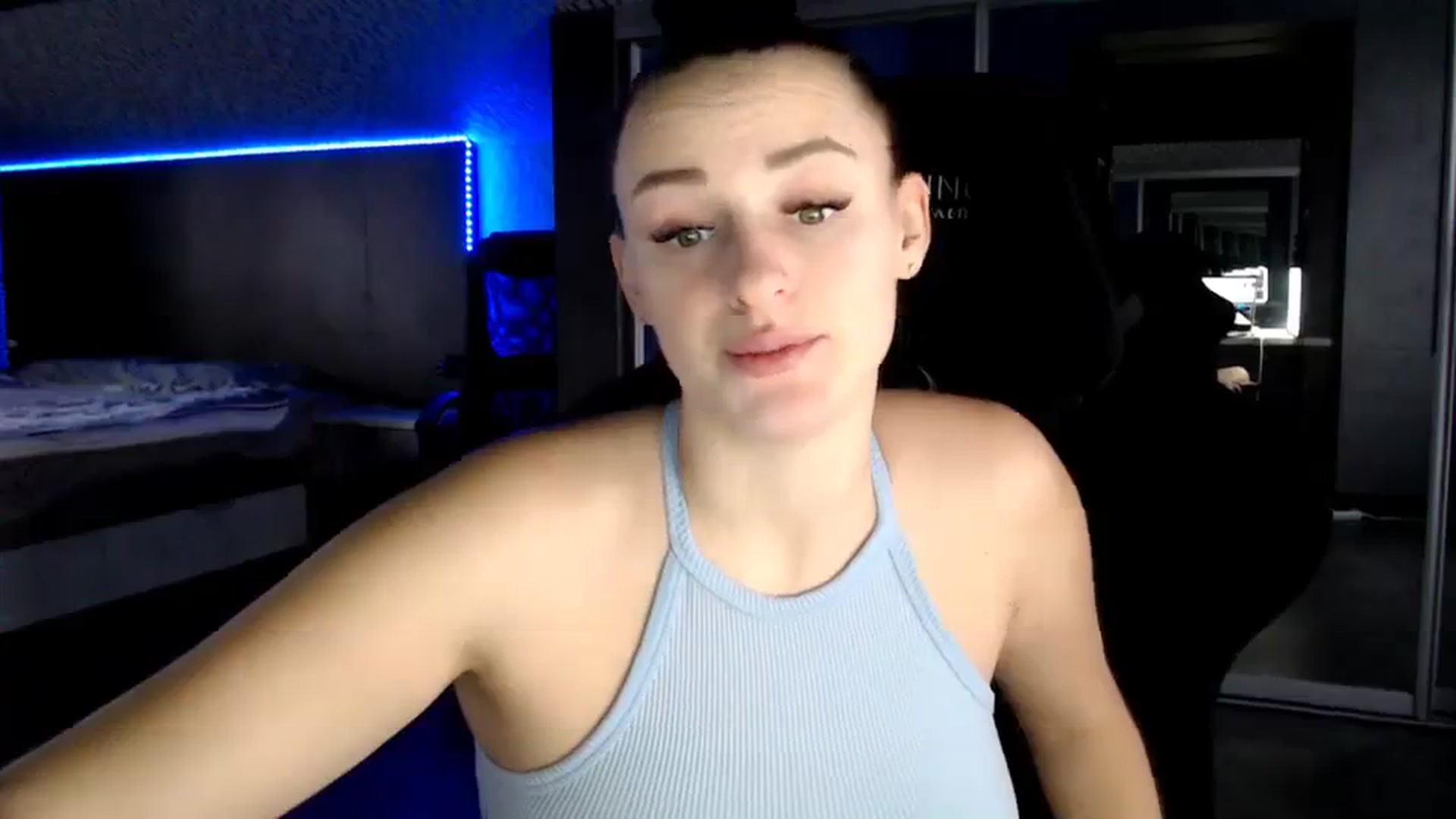 Gallery image thumbnail from CandyBunie's myfreecams stream on, 12/29/2023, 05:03 image 10 of 20