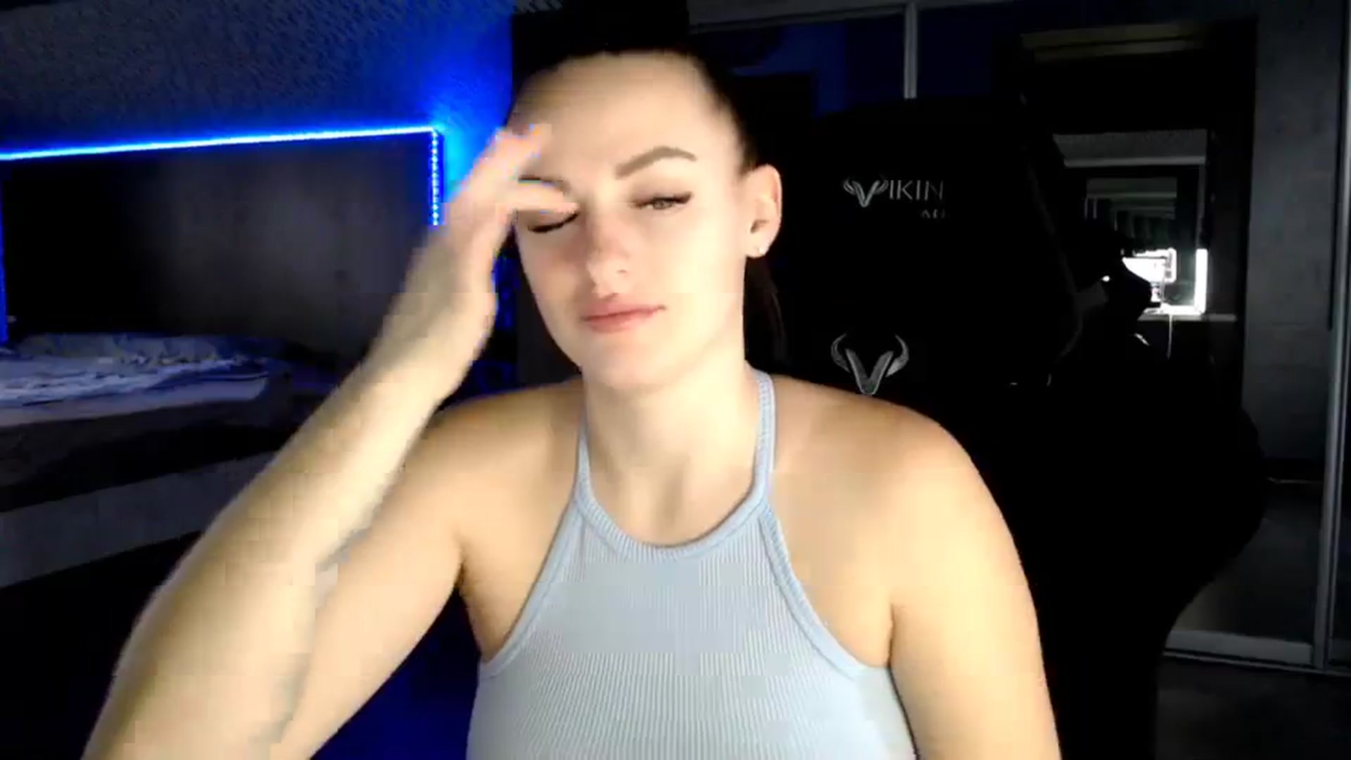 Gallery image thumbnail from CandyBunie's myfreecams stream on, 12/29/2023, 05:03 image 2 of 20