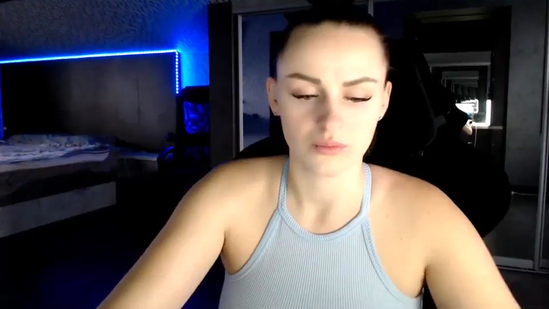 Gallery image thumbnail from CandyBunie's myfreecams stream on, 12/29/2023, 05:03 image 9 of 20