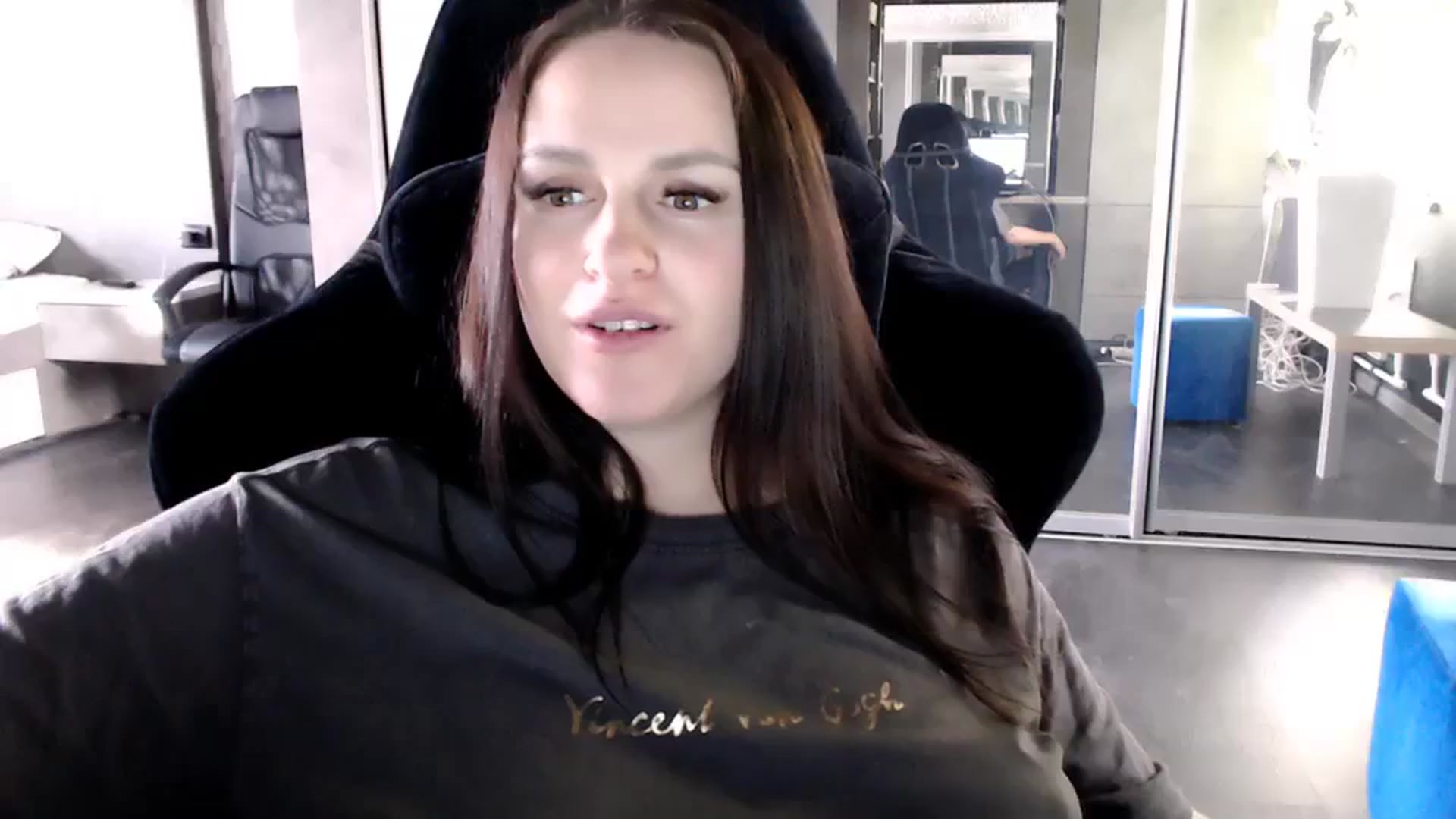 Gallery image thumbnail from CandyBunie's myfreecams stream on, 03/03/2024, 04:31 image 11 of 20