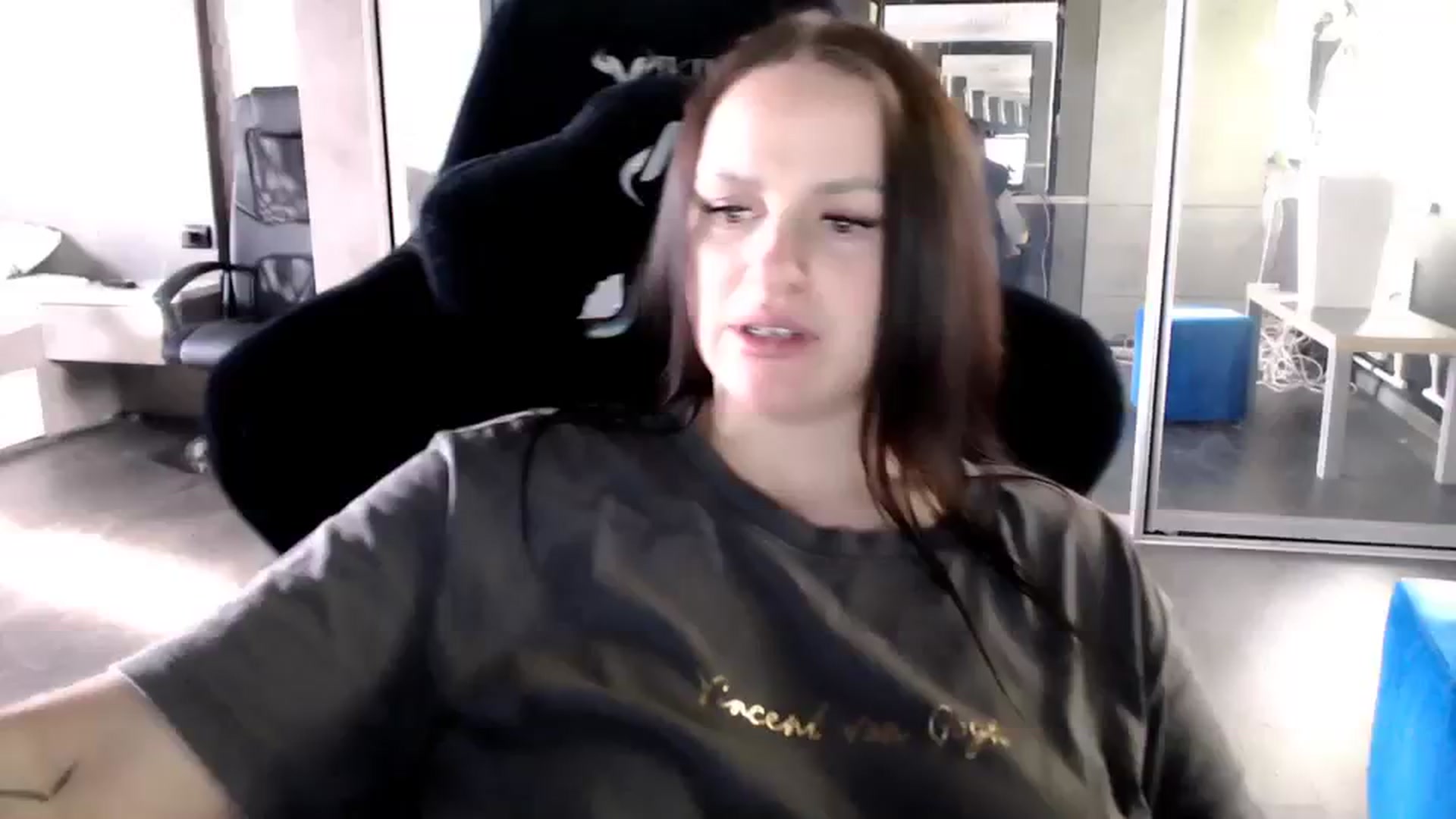Gallery image thumbnail from CandyBunie's myfreecams stream on, 03/03/2024, 04:31 image 20 of 20
