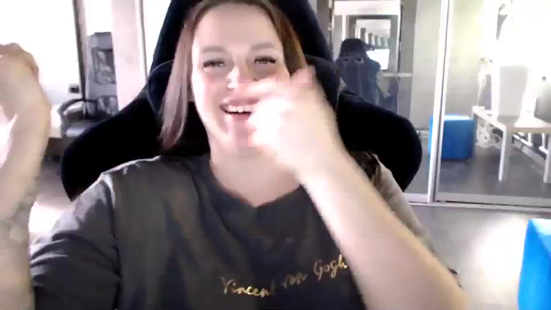 Gallery image thumbnail from CandyBunie's myfreecams stream on, 03/03/2024, 04:31 image 19 of 20
