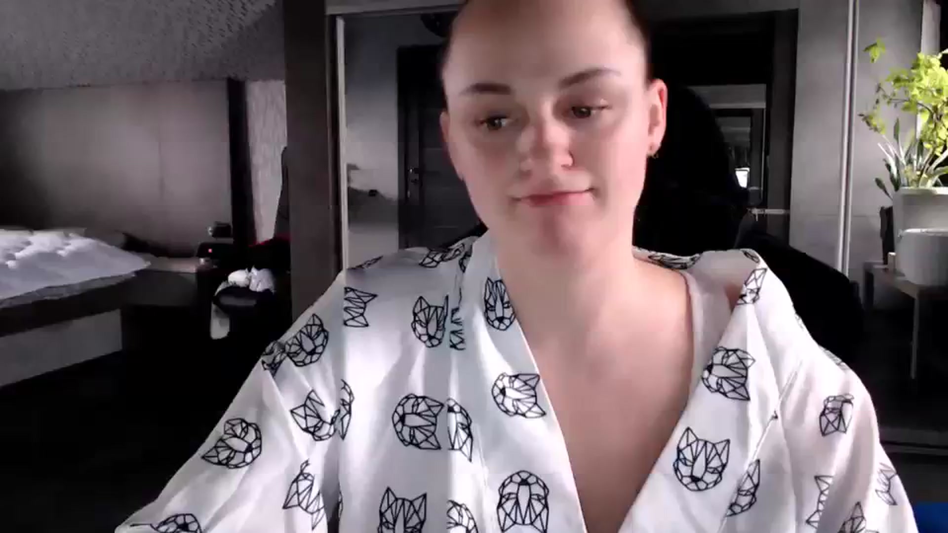 Gallery image thumbnail from CandyBunie's myfreecams stream on, 03/25/2024, 04:11 image 15 of 20