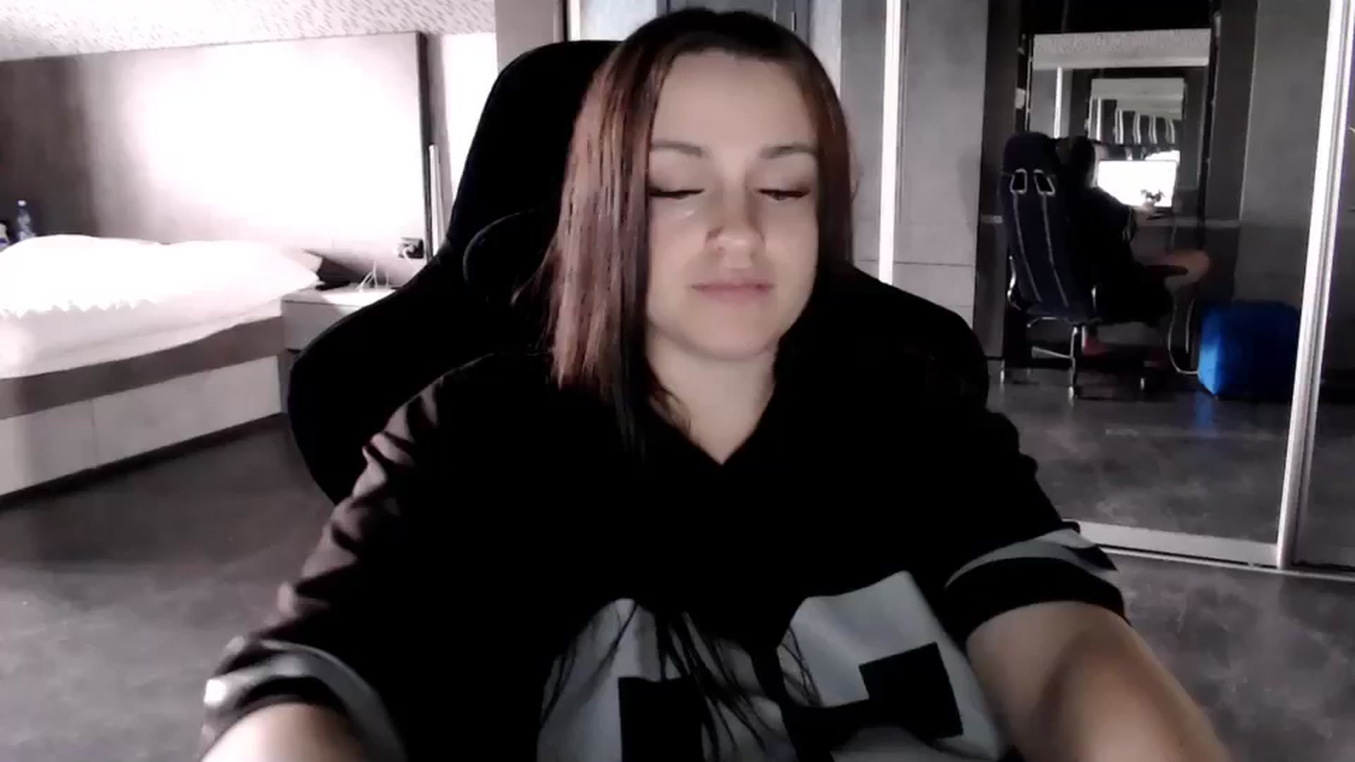 Gallery image thumbnail from CandyBunie's myfreecams stream on, 04/28/2024, 03:42 image 5 of 20