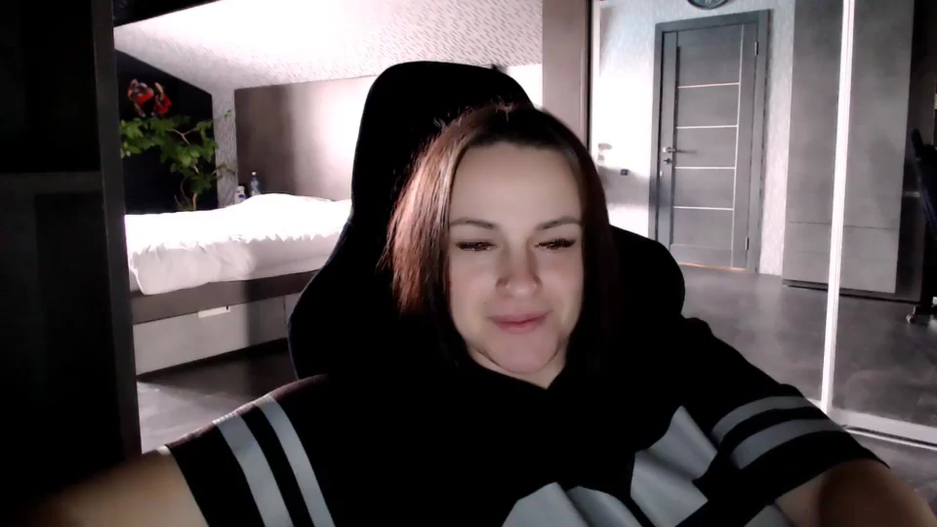 Gallery image thumbnail from CandyBunie's myfreecams stream on, 04/28/2024, 04:34 image 8 of 20