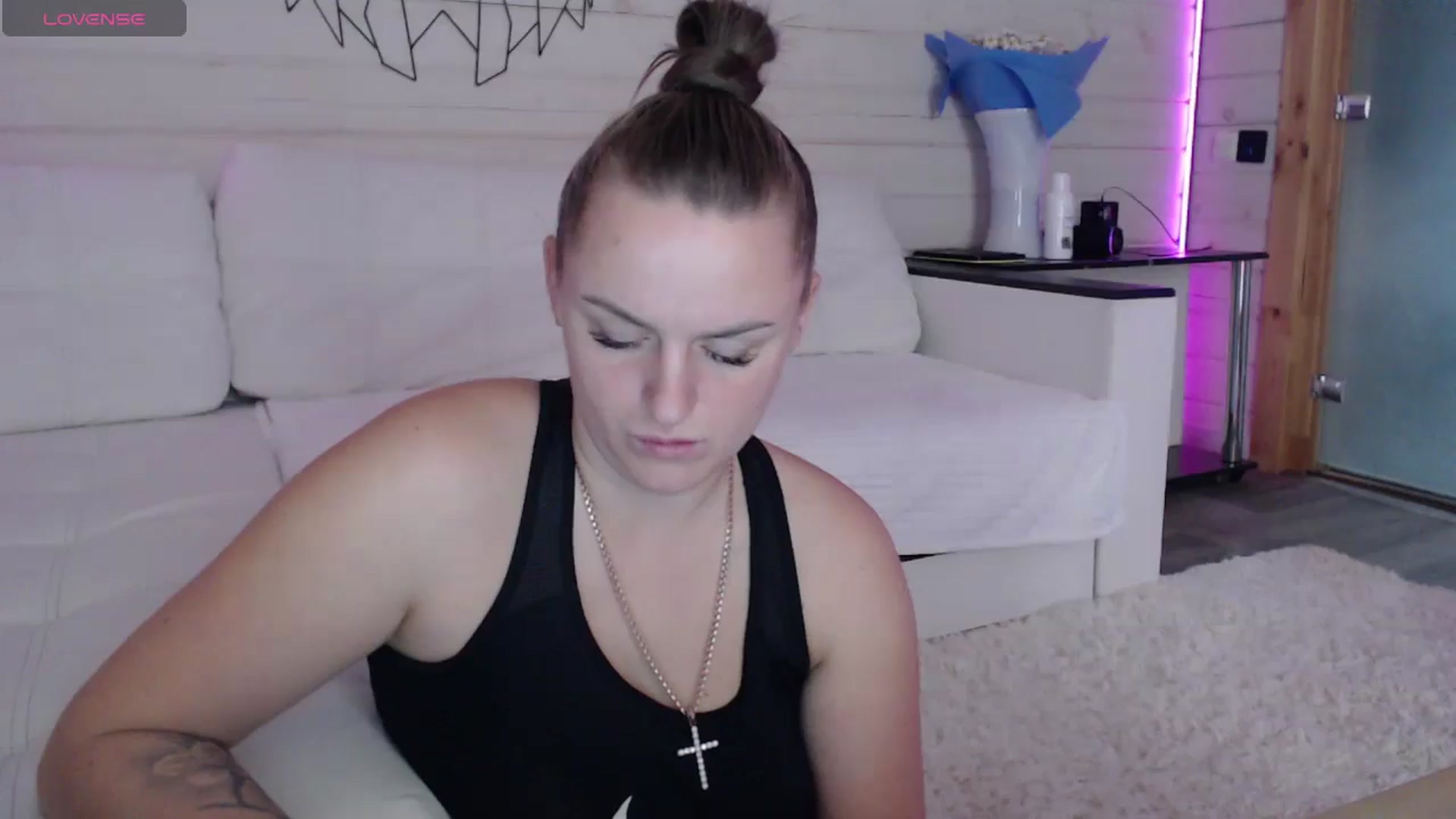 Gallery image thumbnail from CandyBunie's myfreecams stream on, 10/26/2025, 05:00 image 8 of 20
