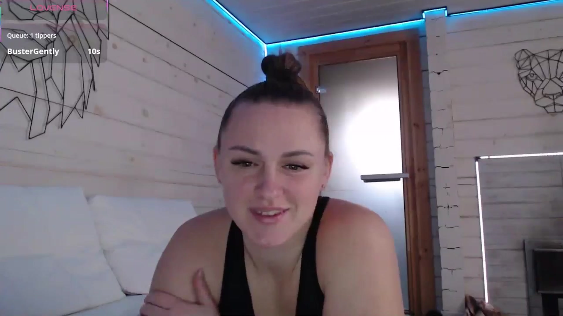 Gallery image thumbnail from CandyBunie's myfreecams stream on, 11/17/2025, 04:56 image 16 of 20