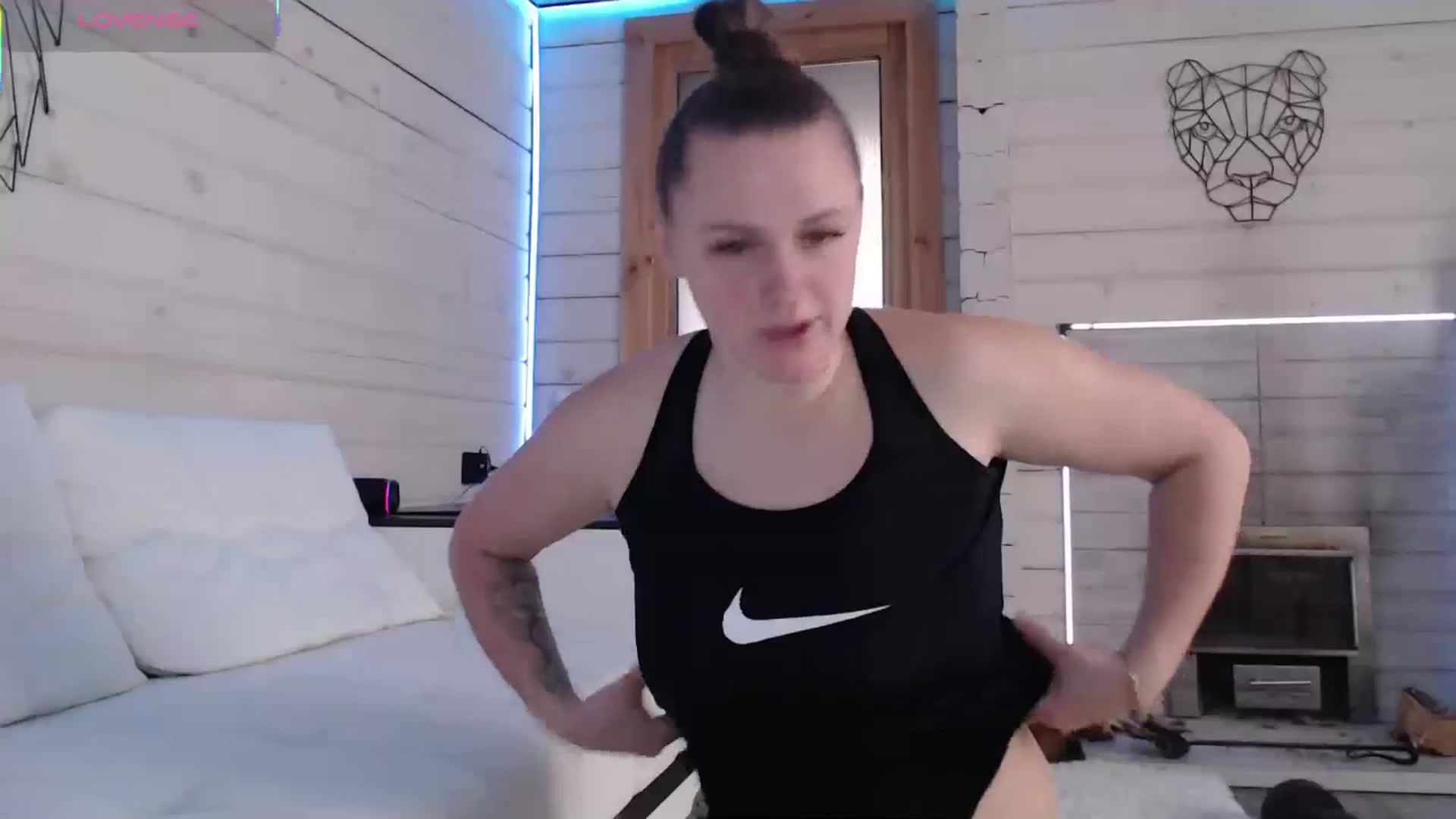 Gallery image thumbnail from CandyBunie's myfreecams stream on, 11/17/2025, 04:56 image 14 of 20