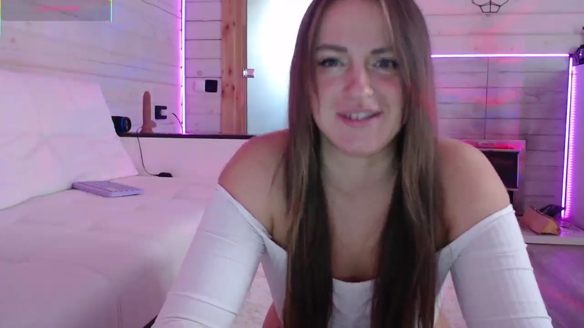 Gallery image thumbnail from CandyBunie's myfreecams stream on, 12/08/2025, 06:14 image 13 of 20