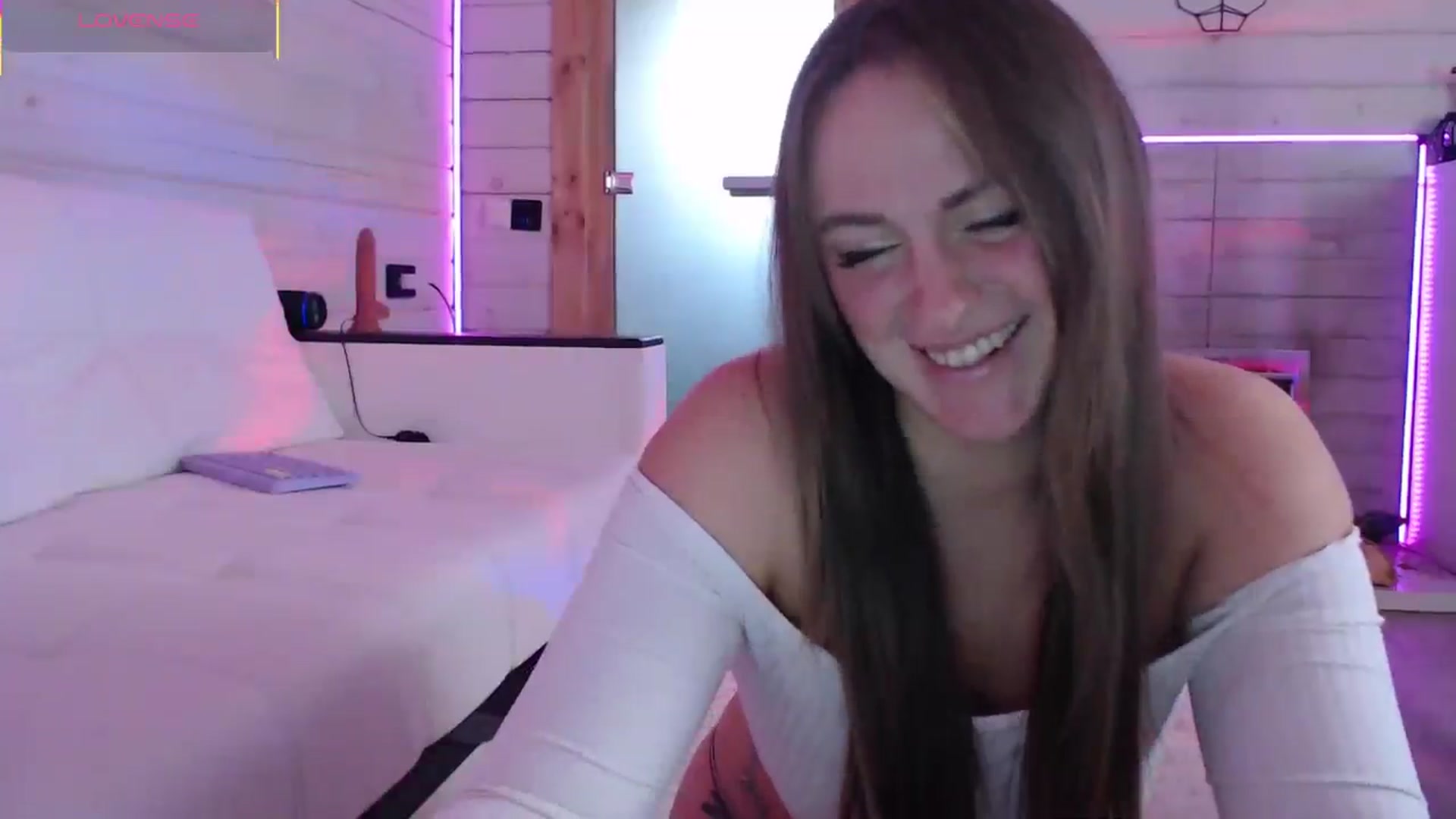 Gallery image thumbnail from CandyBunie's myfreecams stream on, 12/08/2025, 06:14 image 12 of 20