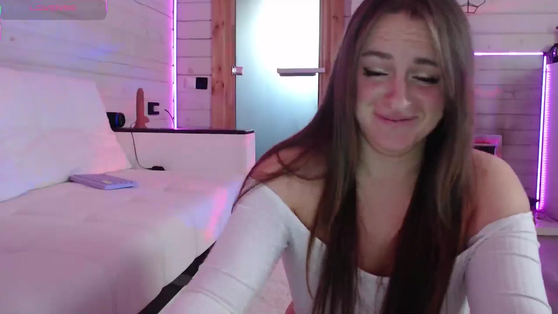 Gallery image thumbnail from CandyBunie's myfreecams stream on, 12/08/2025, 06:14 image 4 of 20