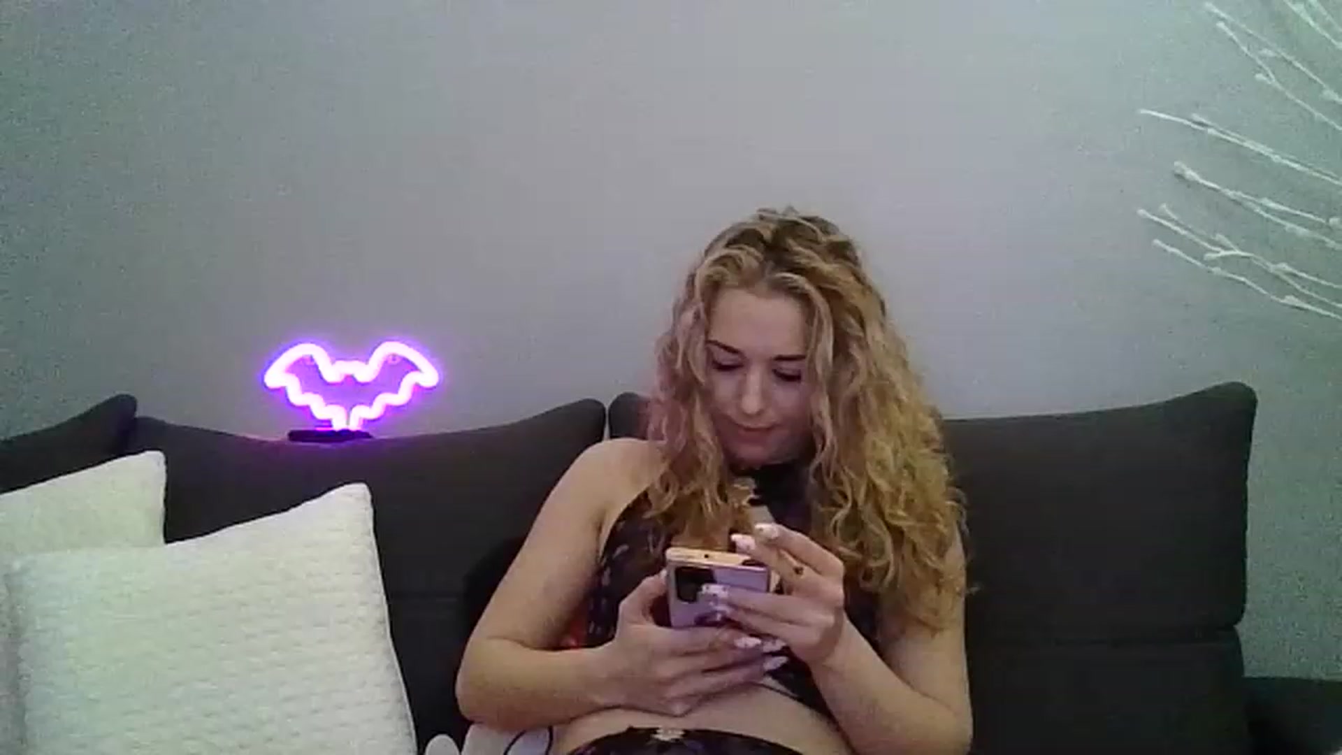 Gallery image thumbnail from CandyDoll_x's myfreecams stream on, 02/16/2023, 11:20 image 6 of 20