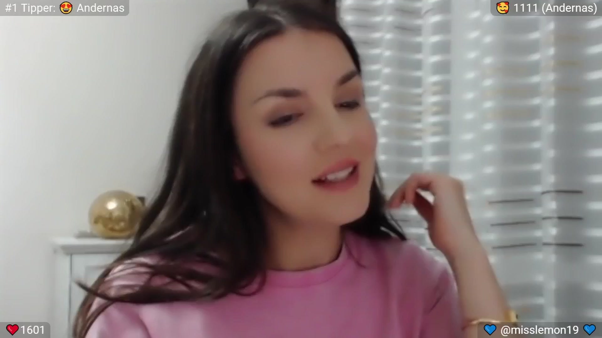 Gallery image thumbnail from CandyDrop's myfreecams stream on, 04/26/2025, 22:41 image 4 of 20