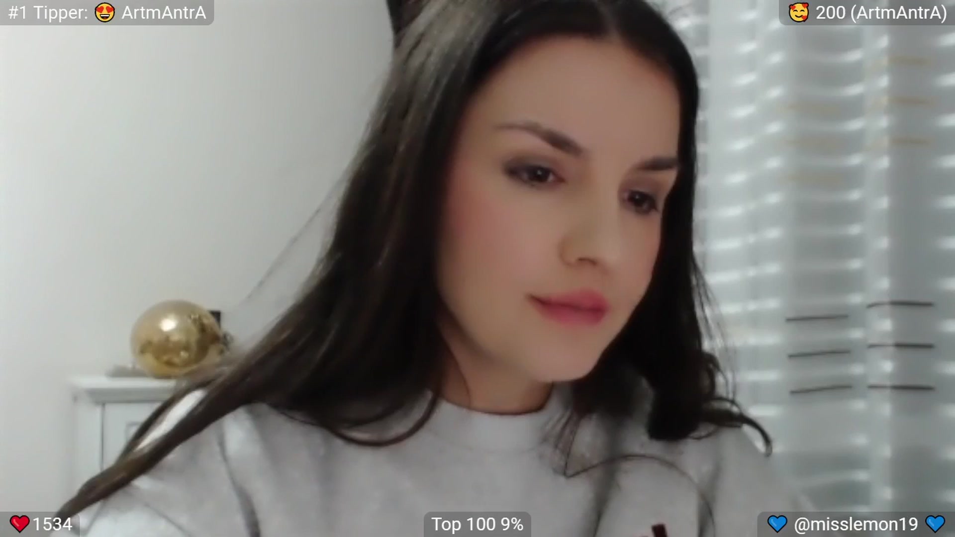 Gallery image thumbnail from CandyDrop's myfreecams stream on, 05/02/2025, 23:13 image 19 of 20