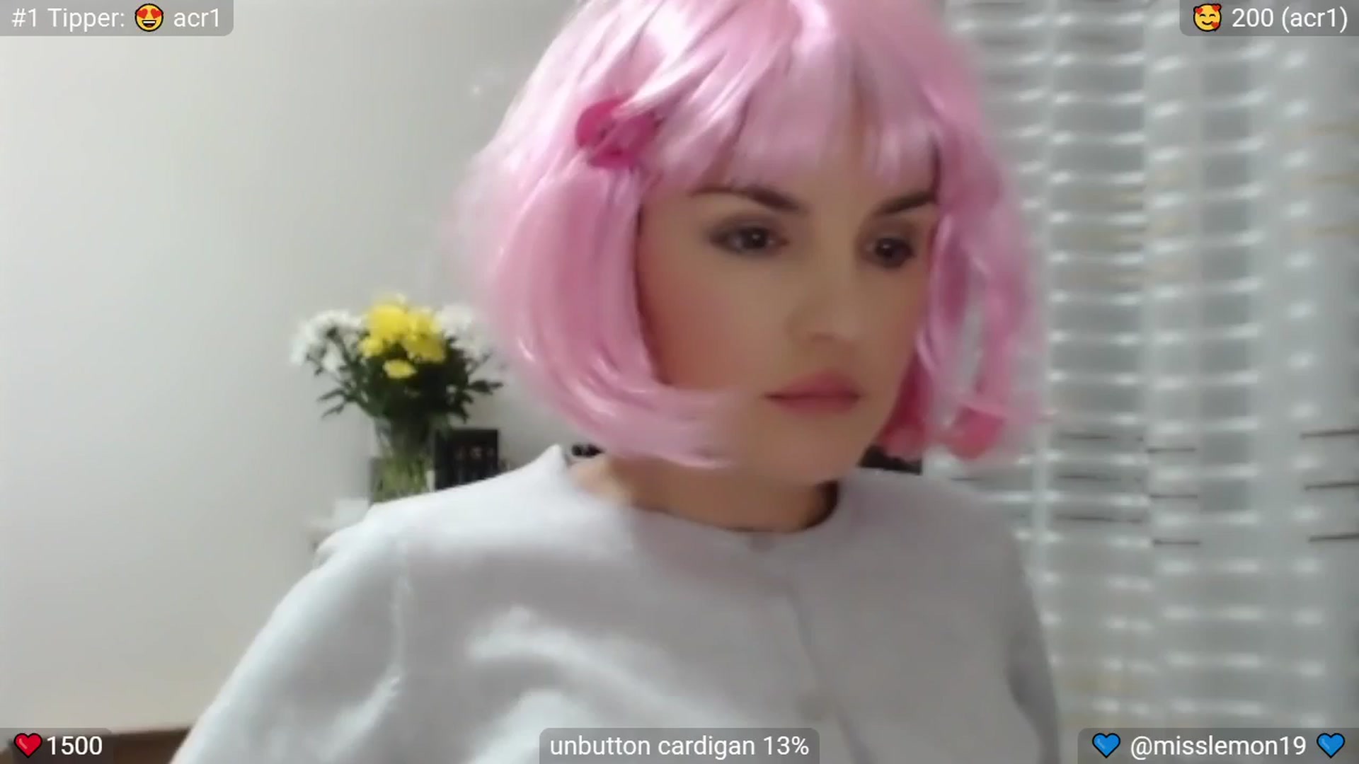 Gallery image thumbnail from CandyDrop's myfreecams stream on, 05/17/2025, 24:06 image 17 of 20