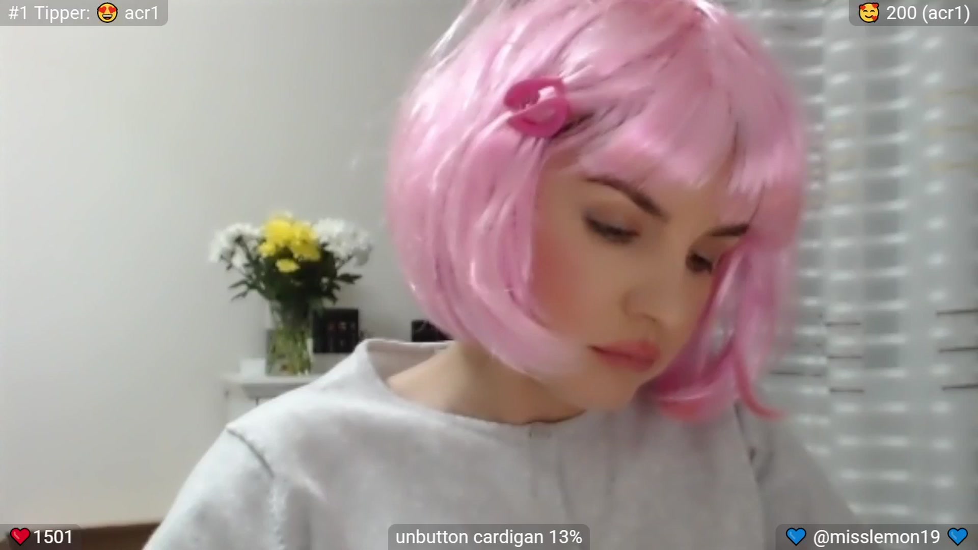 Gallery image thumbnail from CandyDrop's myfreecams stream on, 05/17/2025, 24:06 image 14 of 20