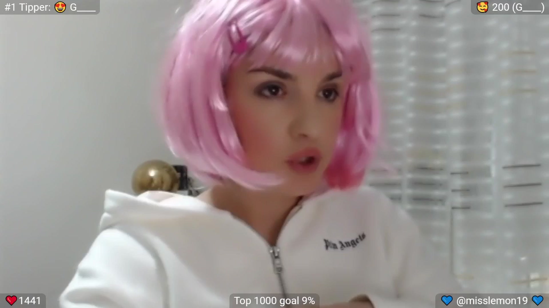 Gallery image thumbnail from CandyDrop's myfreecams stream on, 05/26/2025, 08:34 image 18 of 20