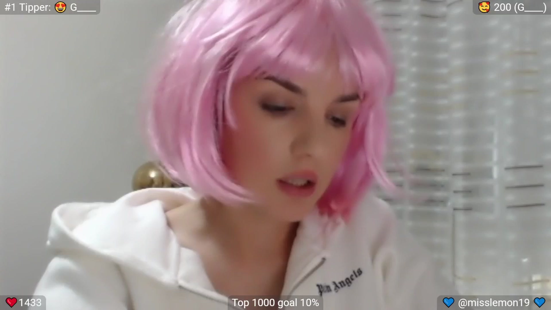Gallery image thumbnail from CandyDrop's myfreecams stream on, 05/26/2025, 08:34 image 20 of 20