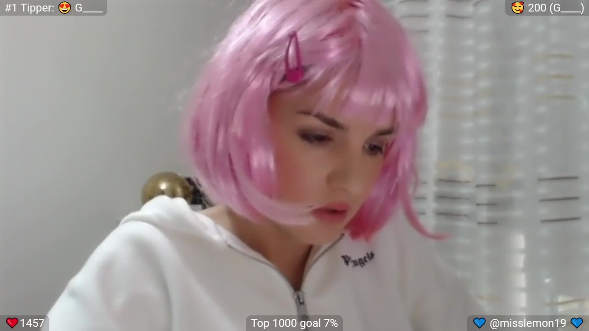 Gallery image thumbnail from CandyDrop's myfreecams stream on, 05/26/2025, 08:34 image 11 of 20