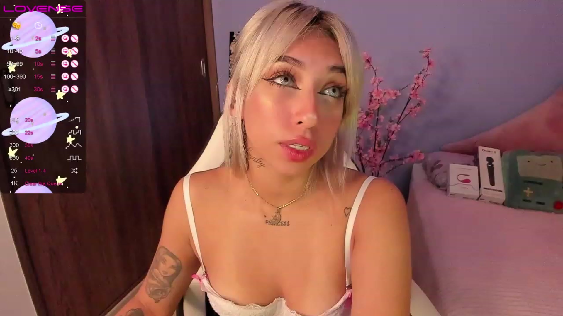 Gallery image thumbnail from CandyLaw_'s myfreecams stream on, 11/20/2022, 19:09 image 8 of 20