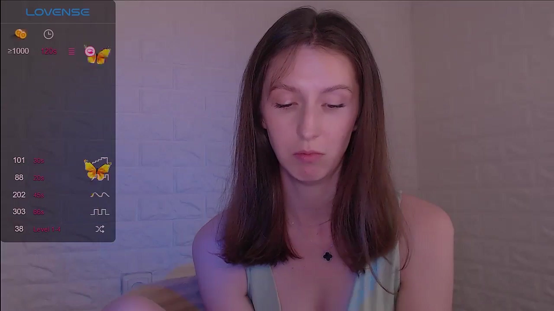 Gallery image thumbnail from CandyLilly_'s myfreecams stream on, 06/13/2024, 14:10 image 16 of 20