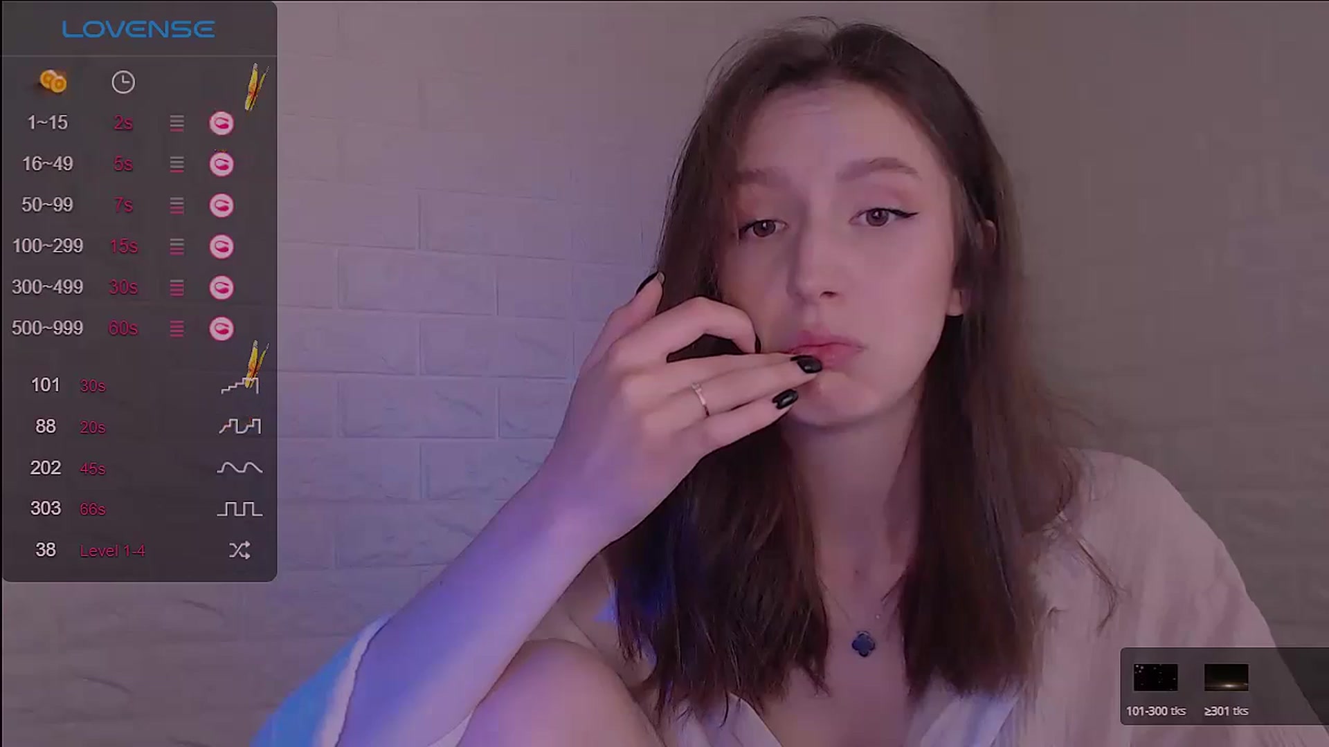 Gallery image thumbnail from CandyLilly_'s myfreecams stream on, 06/25/2024, 08:37 image 14 of 20