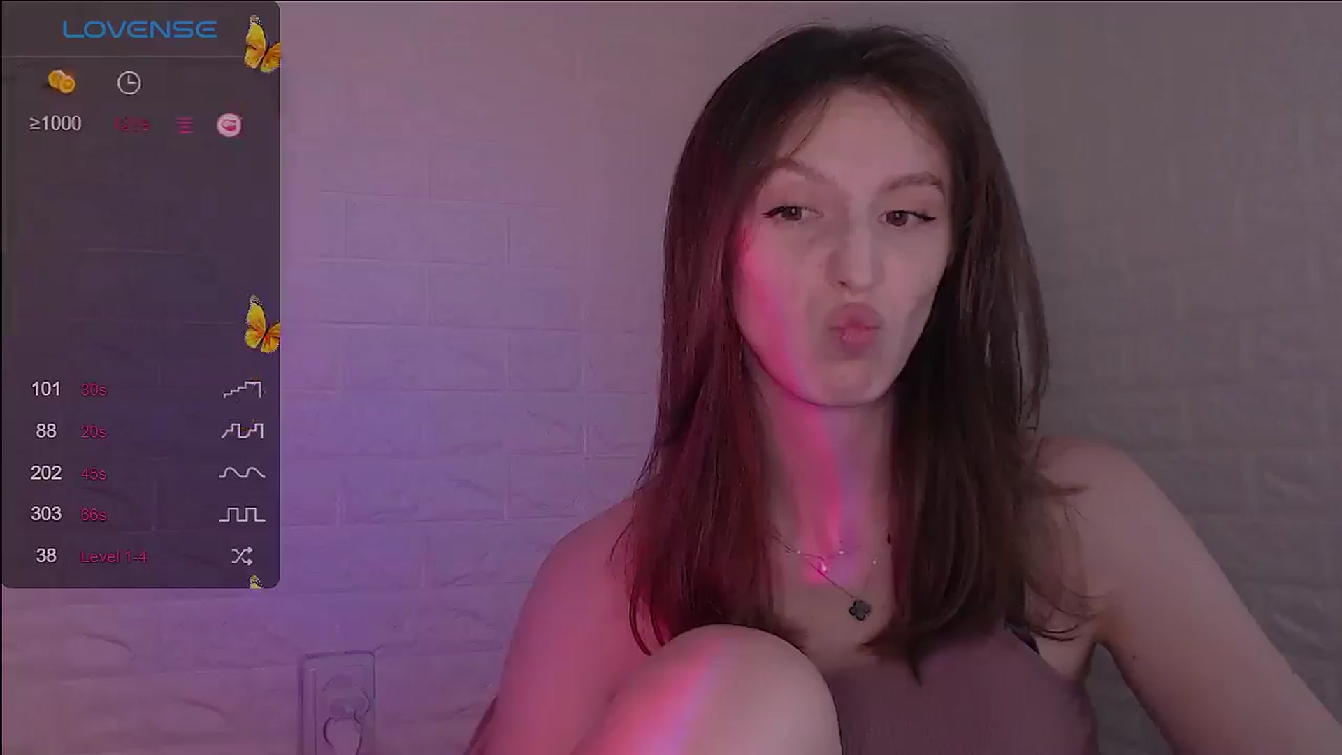 Gallery image thumbnail from CandyLilly_'s myfreecams stream on, 06/27/2024, 14:02 image 3 of 20