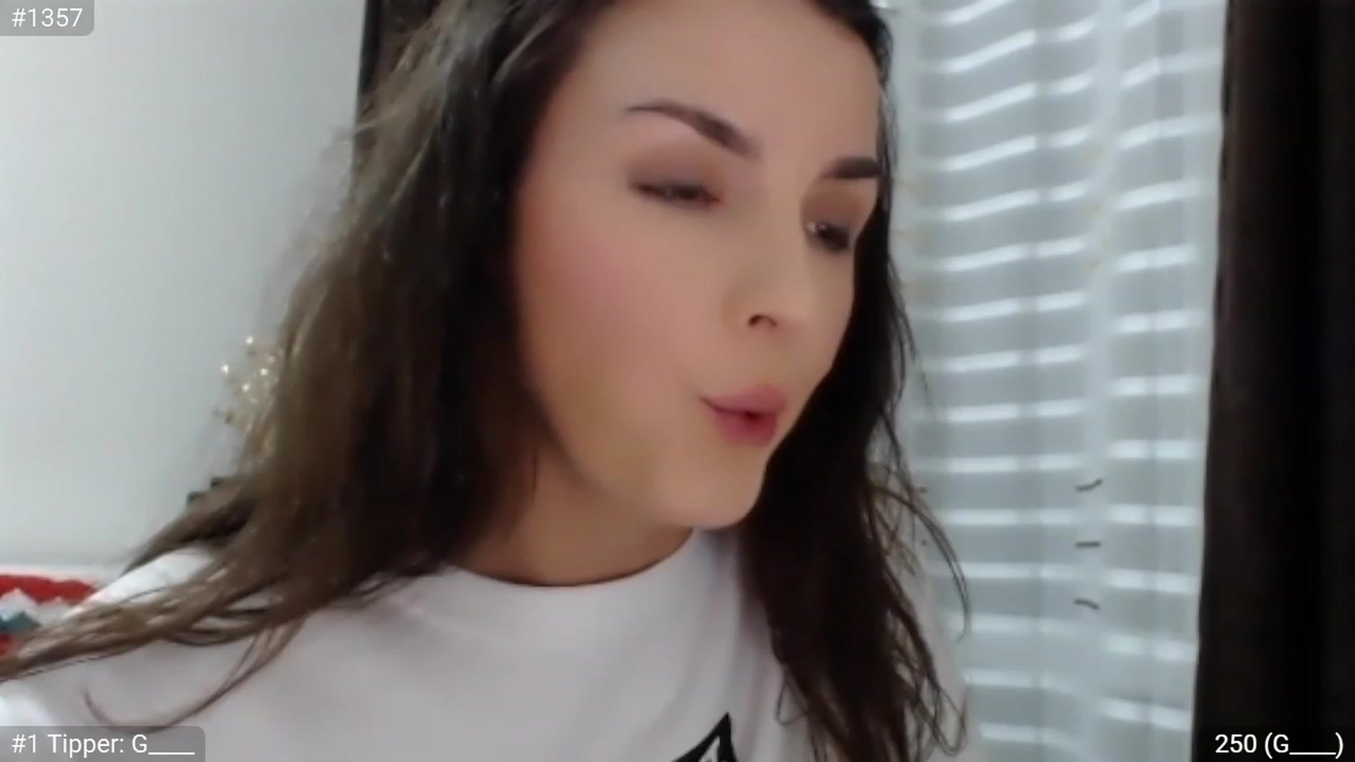 Gallery image thumbnail from CandySmores's myfreecams stream on, 01/22/2023, 19:45 image 18 of 20