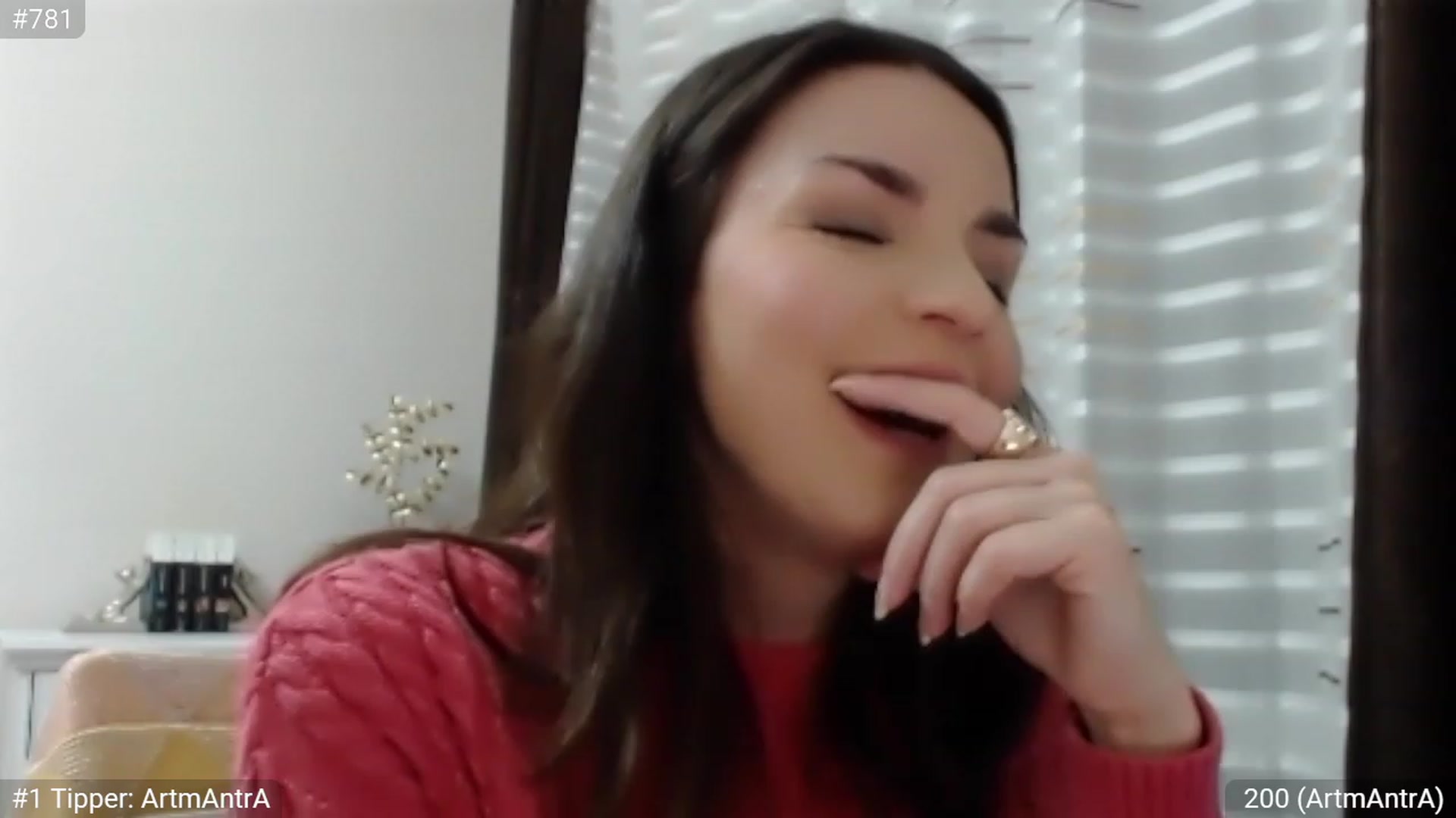 Gallery image thumbnail from CandySmores's myfreecams stream on, 02/10/2023, 21:21 image 14 of 20