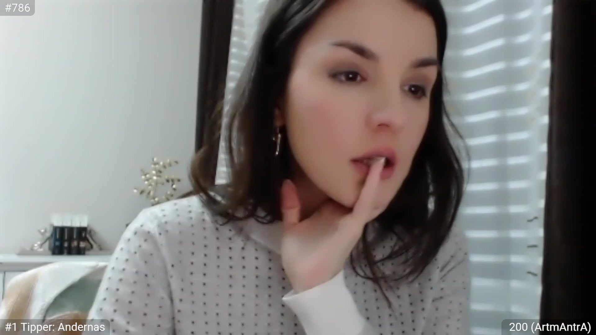 Gallery image thumbnail from CandySmores's myfreecams stream on, 02/12/2023, 24:15 image 20 of 20