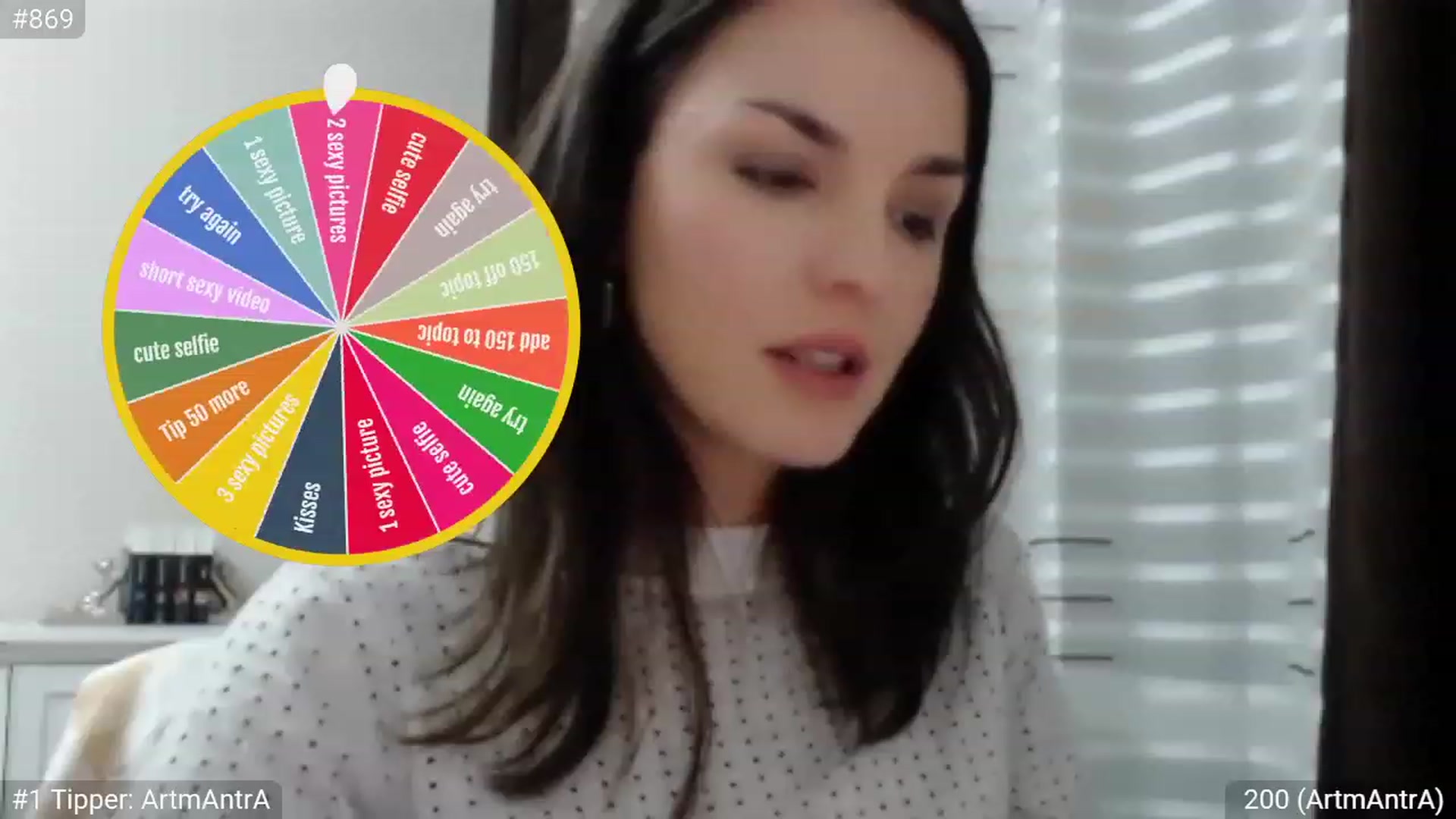 Gallery image thumbnail from CandySmores's myfreecams stream on, 02/12/2023, 24:15 image 4 of 20