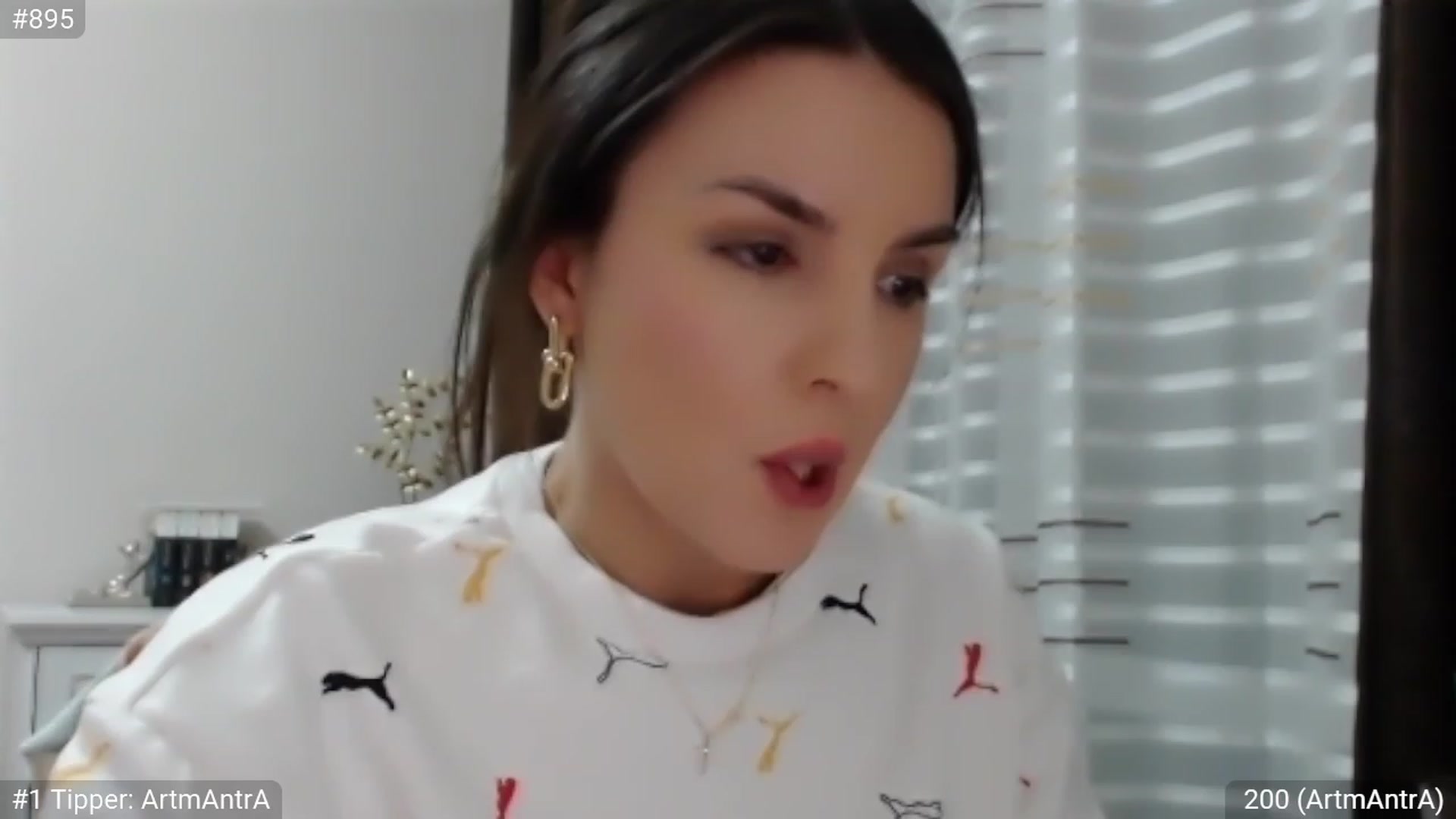 Gallery image thumbnail from CandySmores's myfreecams stream on, 02/17/2023, 23:10 image 10 of 20