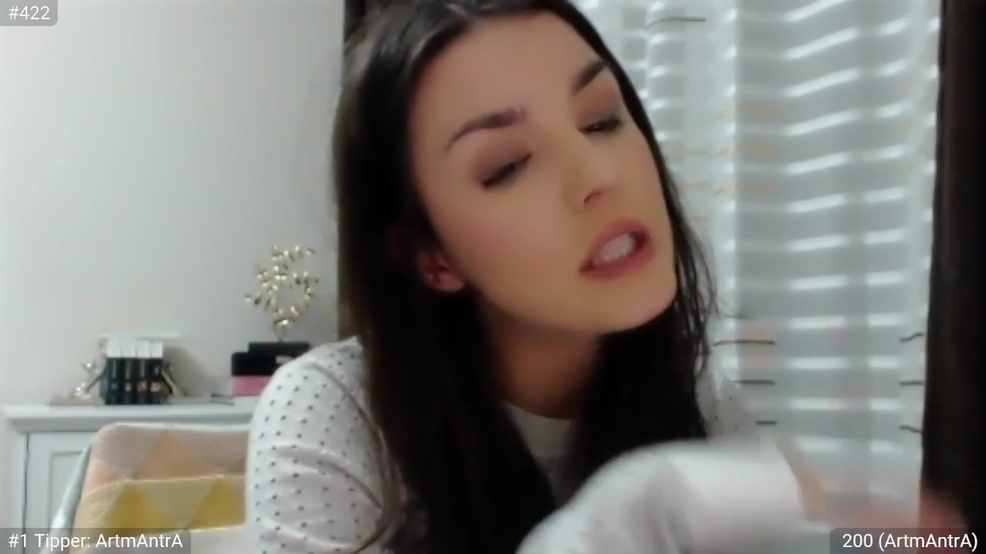 Gallery image thumbnail from CandySmores's myfreecams stream on, 03/04/2023, 22:50 image 2 of 20