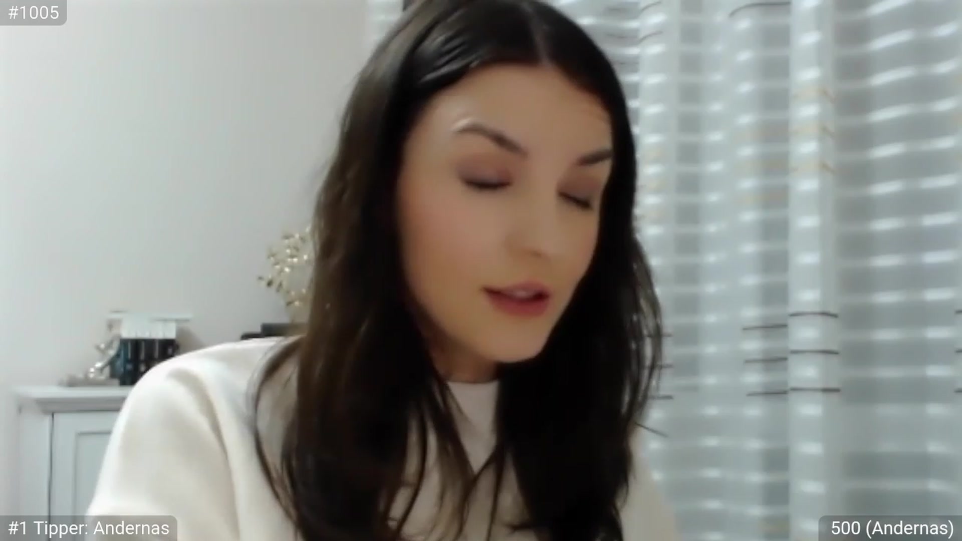 Gallery image thumbnail from CandySmores's myfreecams stream on, 03/19/2023, 24:08 image 13 of 20