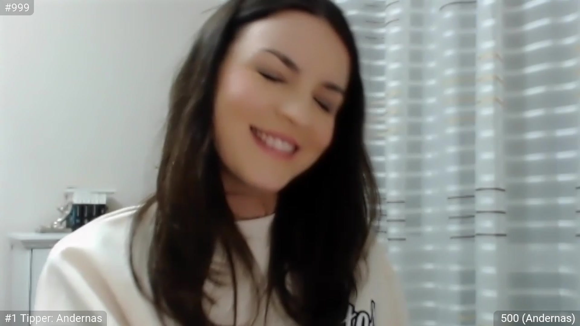 Gallery image thumbnail from CandySmores's myfreecams stream on, 03/19/2023, 24:08 image 14 of 20