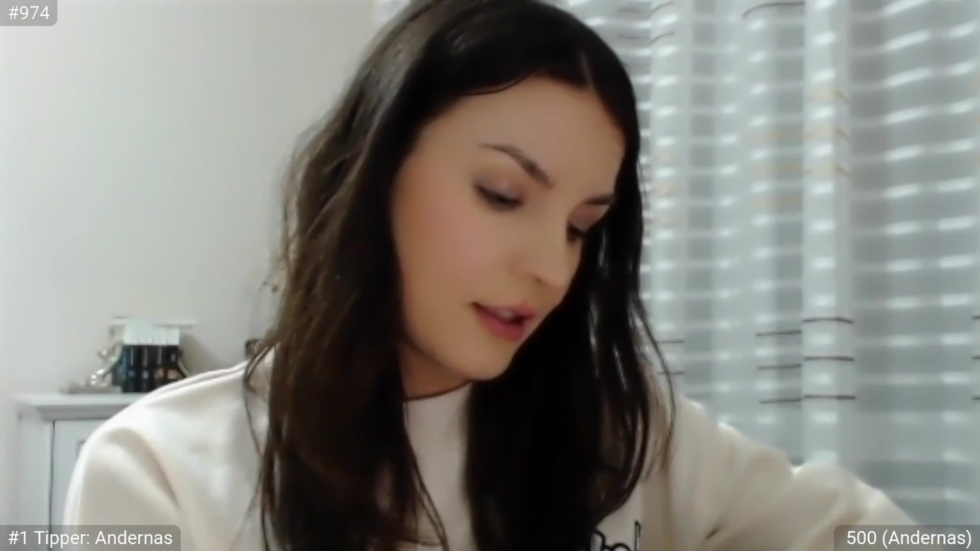 Gallery image thumbnail from CandySmores's myfreecams stream on, 03/19/2023, 24:43 image 2 of 20