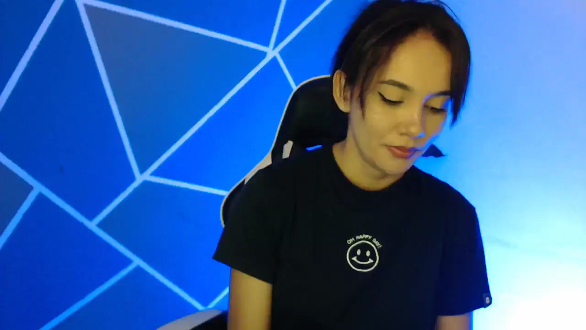 Gallery image thumbnail from Candy_2019's myfreecams stream on, 10/20/2024, 03:11 image 10 of 20