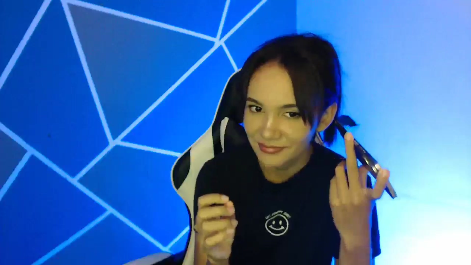 Gallery image thumbnail from Candy_2019's myfreecams stream on, 10/20/2024, 03:11 image 20 of 20