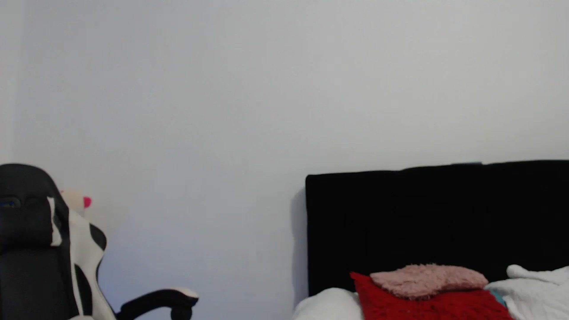 Gallery image thumbnail from Candy_2019's myfreecams stream on, 03/15/2025, 22:24 image 12 of 20