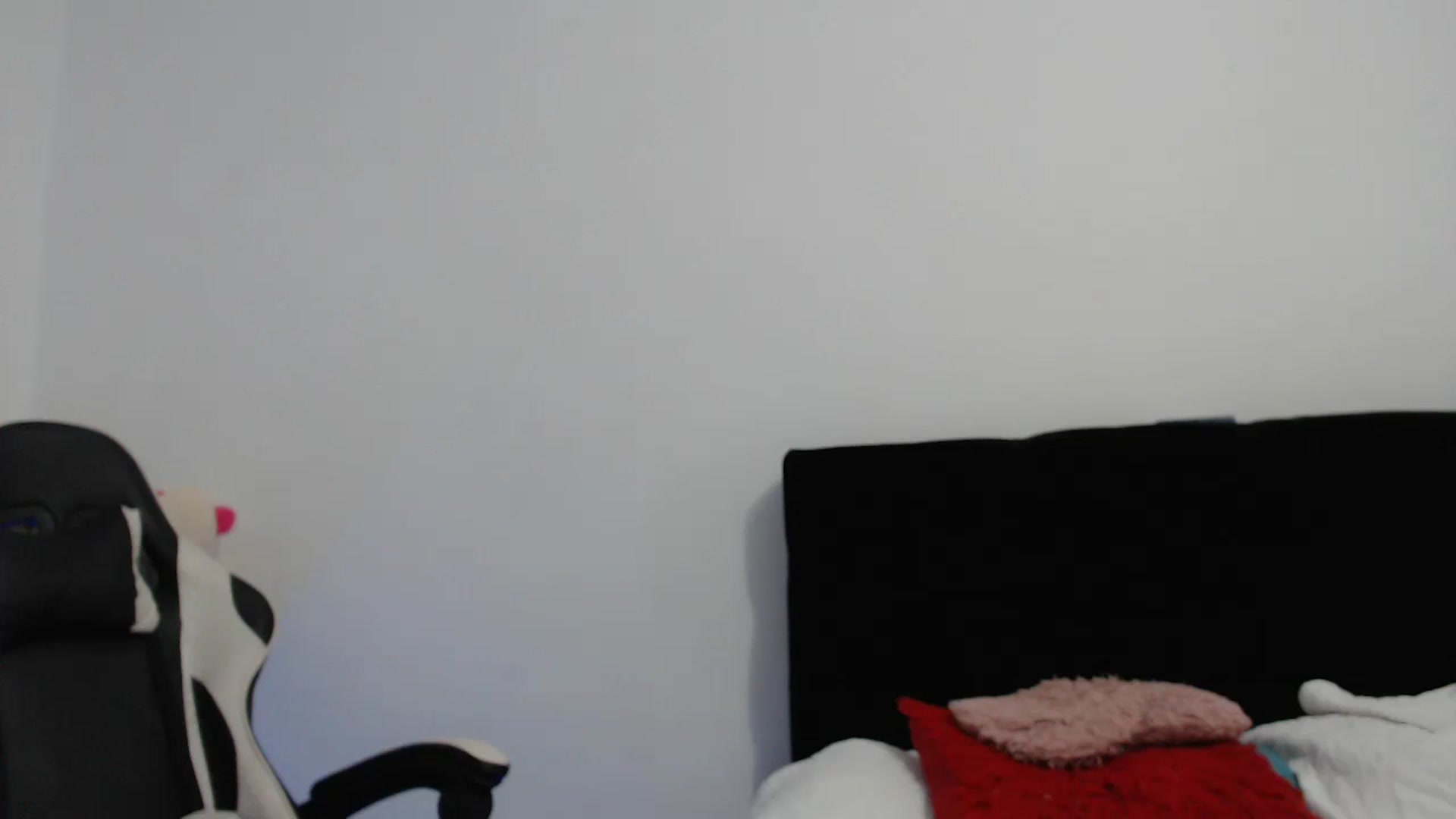 Gallery image thumbnail from Candy_2019's myfreecams stream on, 03/15/2025, 22:24 image 17 of 20
