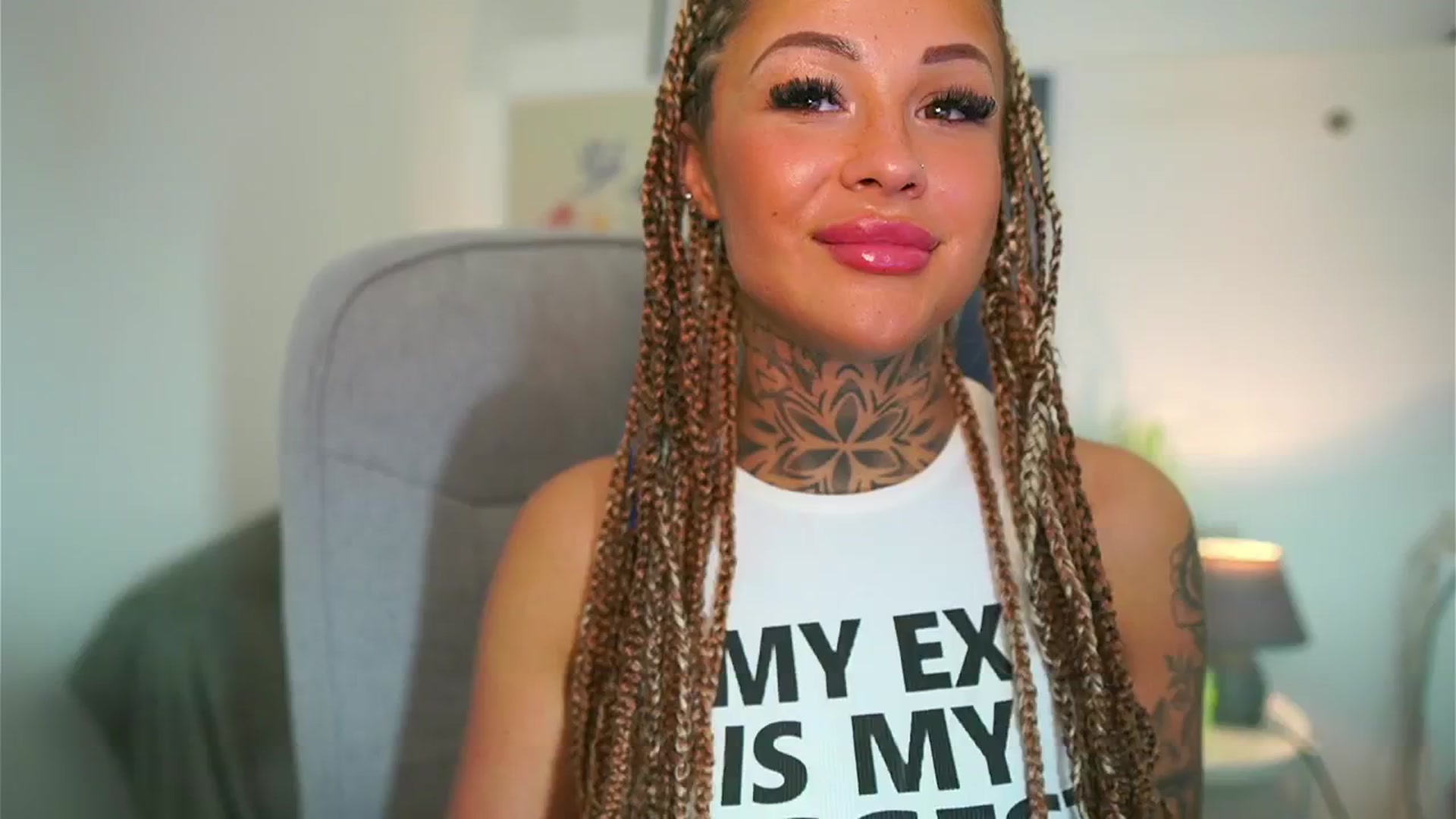 Gallery image thumbnail from Candy_Charms_'s myfreecams stream on, 05/12/2024, 14:02 image 6 of 20