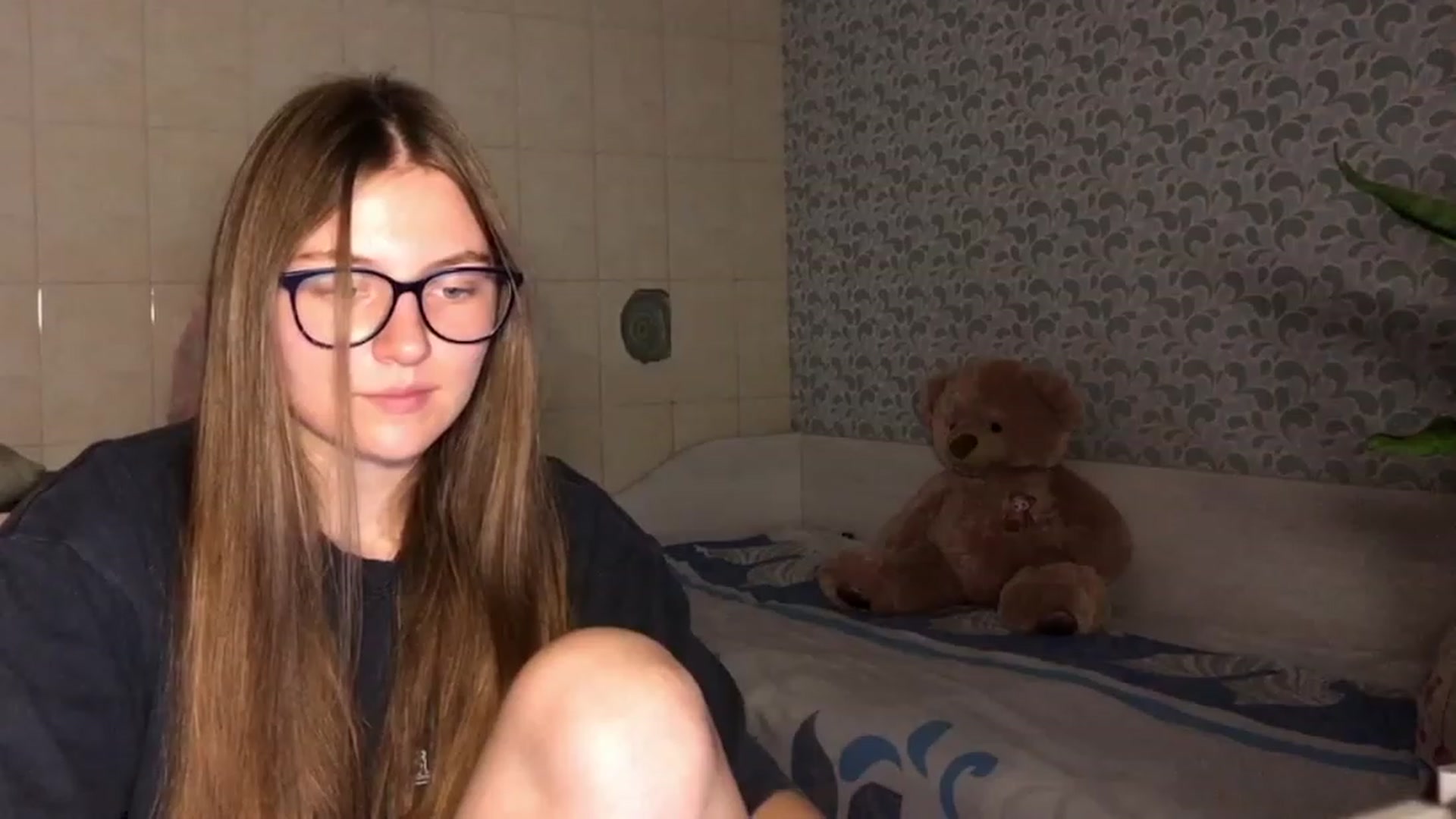 Gallery image thumbnail from Candy_Eve's myfreecams stream on, 08/29/2023, 21:02 image 15 of 20