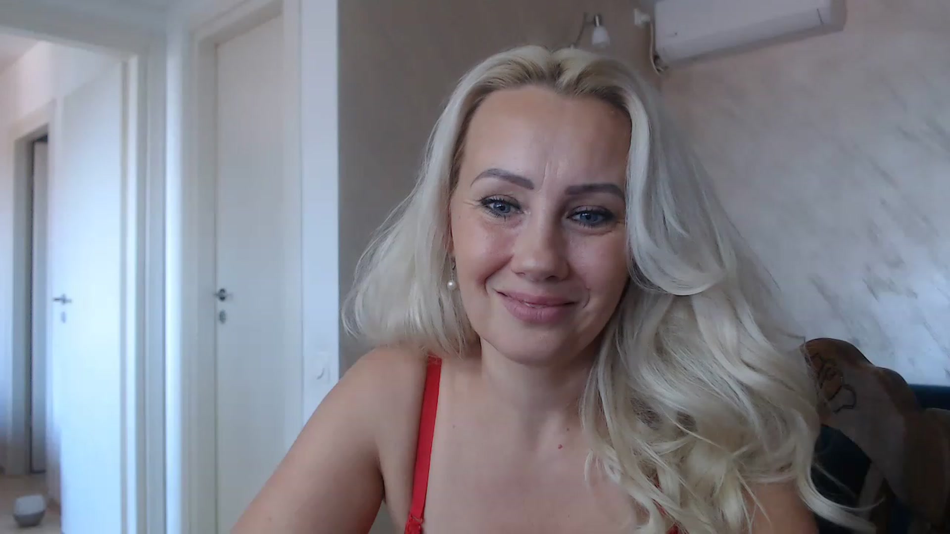 Gallery image thumbnail from Candy_Hellenx's myfreecams stream on, 07/15/2023, 12:42 image 9 of 20