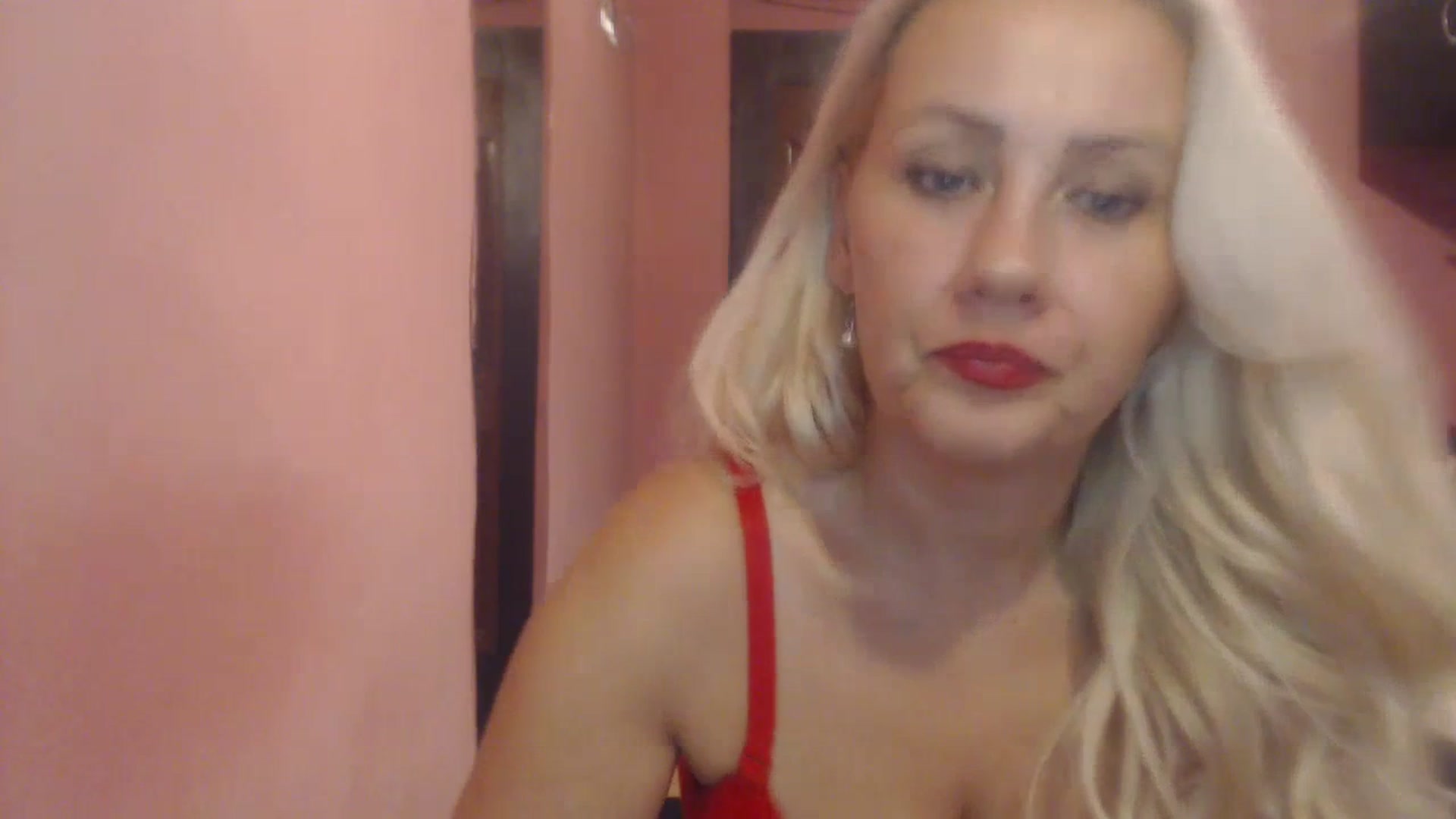 Gallery image thumbnail from Candy_Hellenx's myfreecams stream on, 07/15/2023, 17:12 image 19 of 20