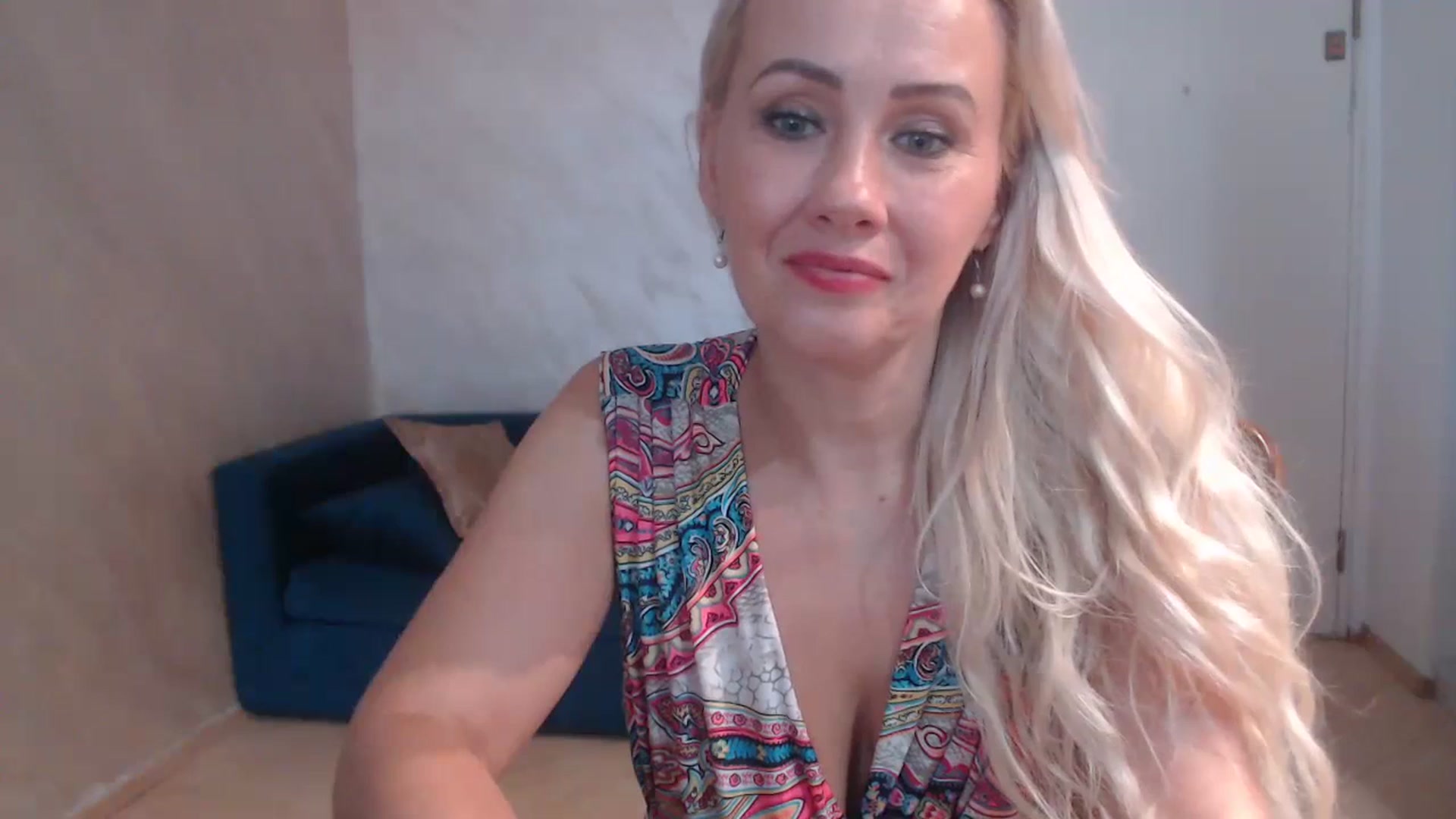 Gallery image thumbnail from Candy_Hellenx's myfreecams stream on, 07/17/2023, 13:37 image 18 of 20