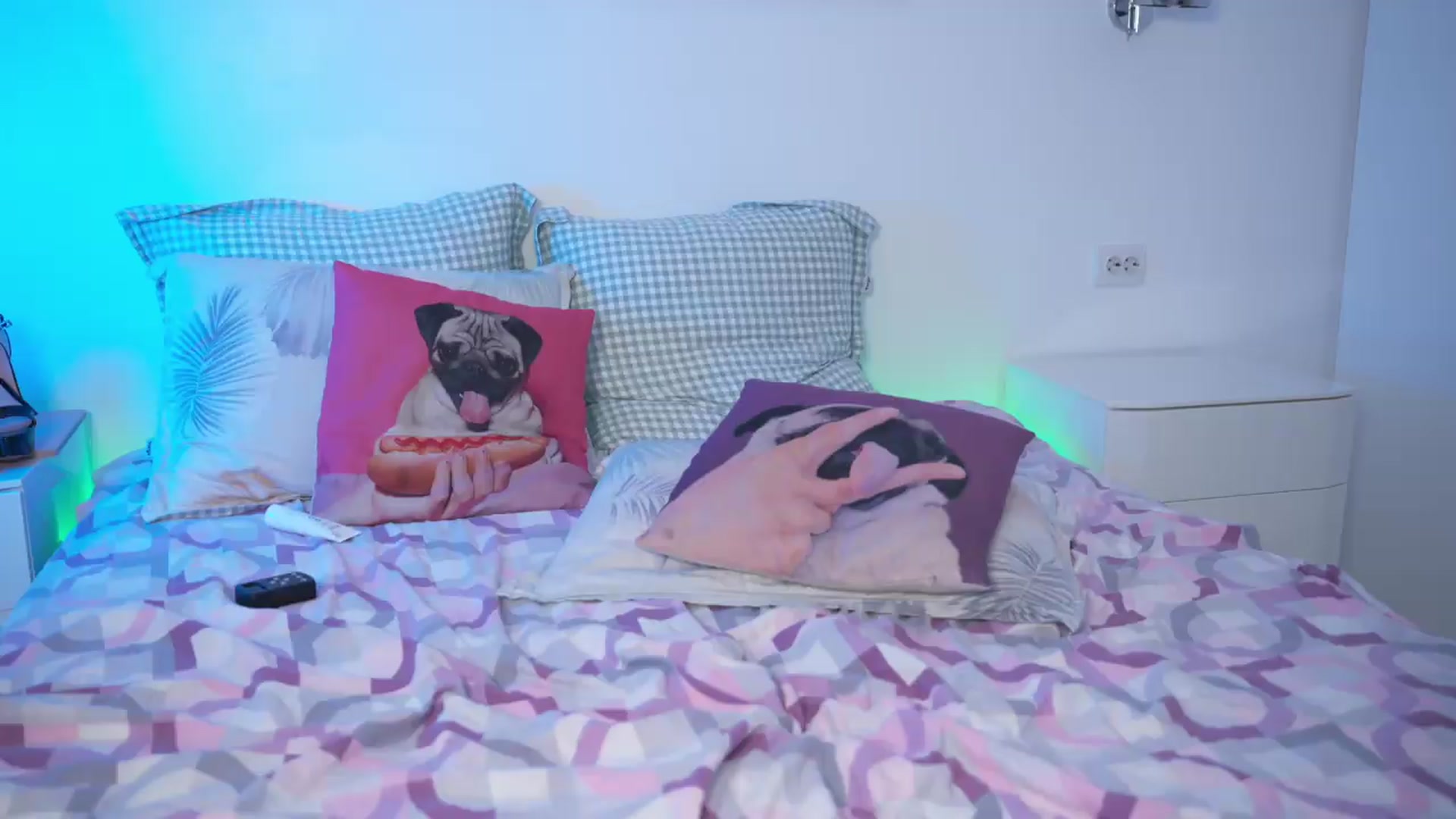 Gallery image thumbnail from Candy_Lisa's myfreecams stream on, 06/21/2026, 08:55 image 14 of 20