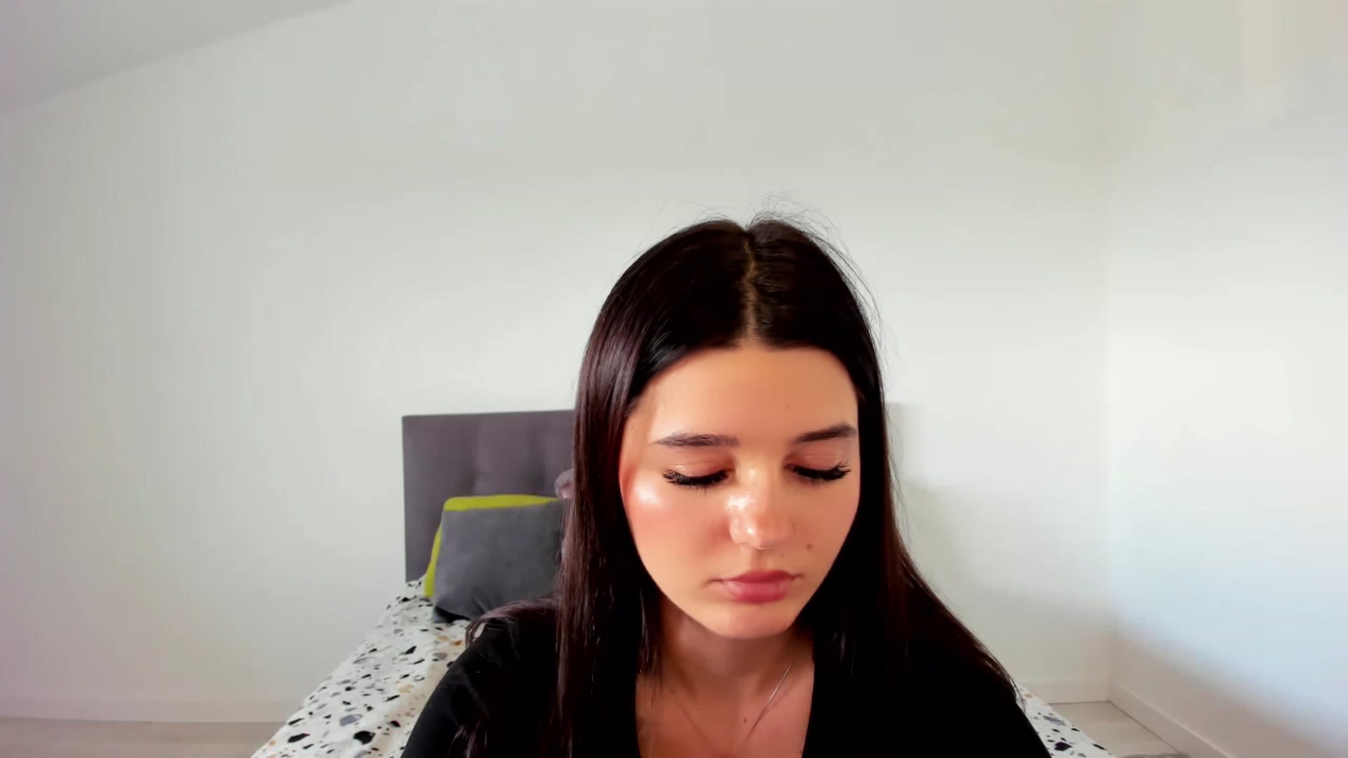 Gallery image thumbnail from Candy_Lovve's myfreecams stream on, 06/28/2023, 10:08 image 13 of 20